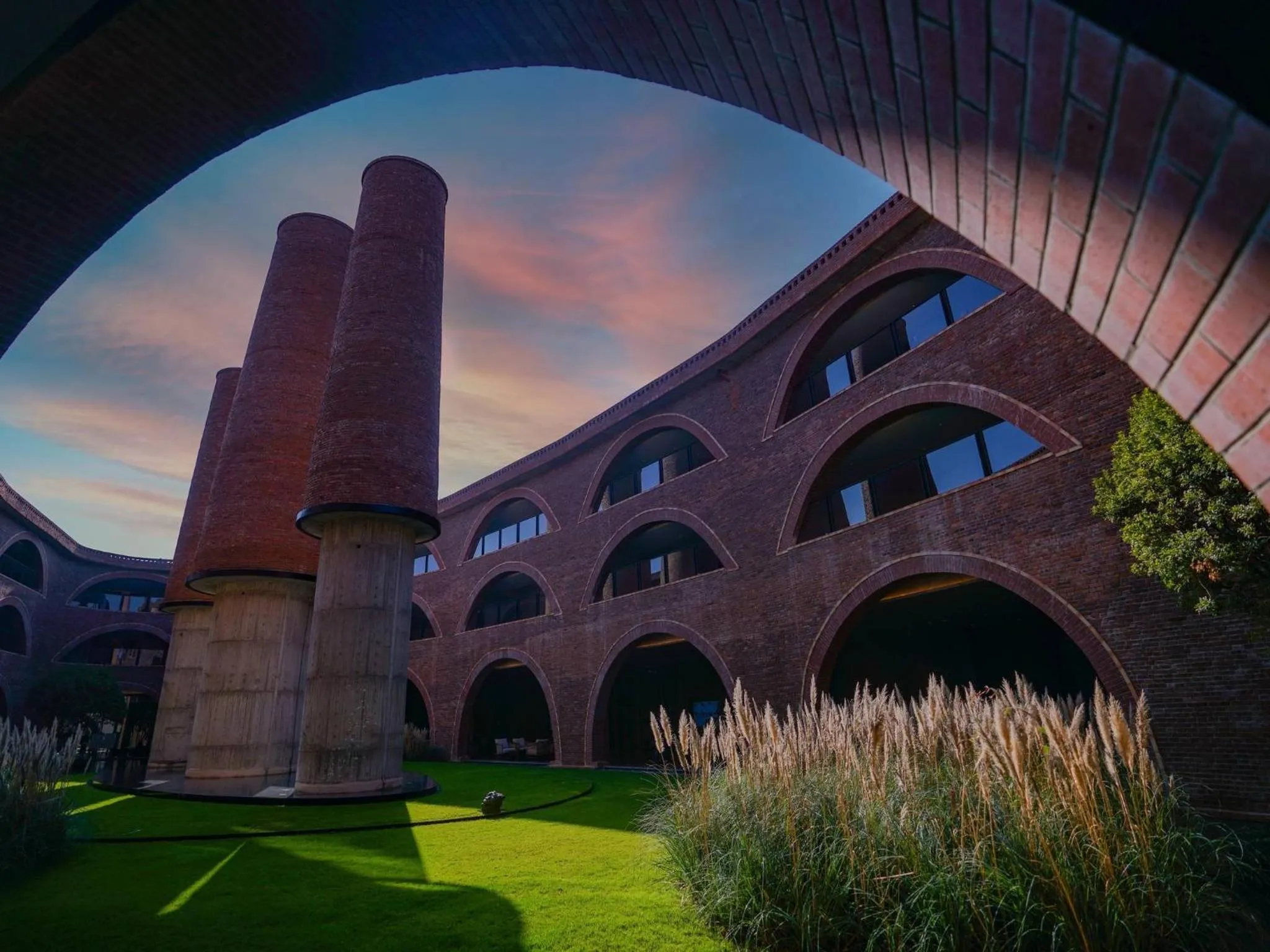 Property building in DongFengYun Hotel Mi'Le - MGallery Collection