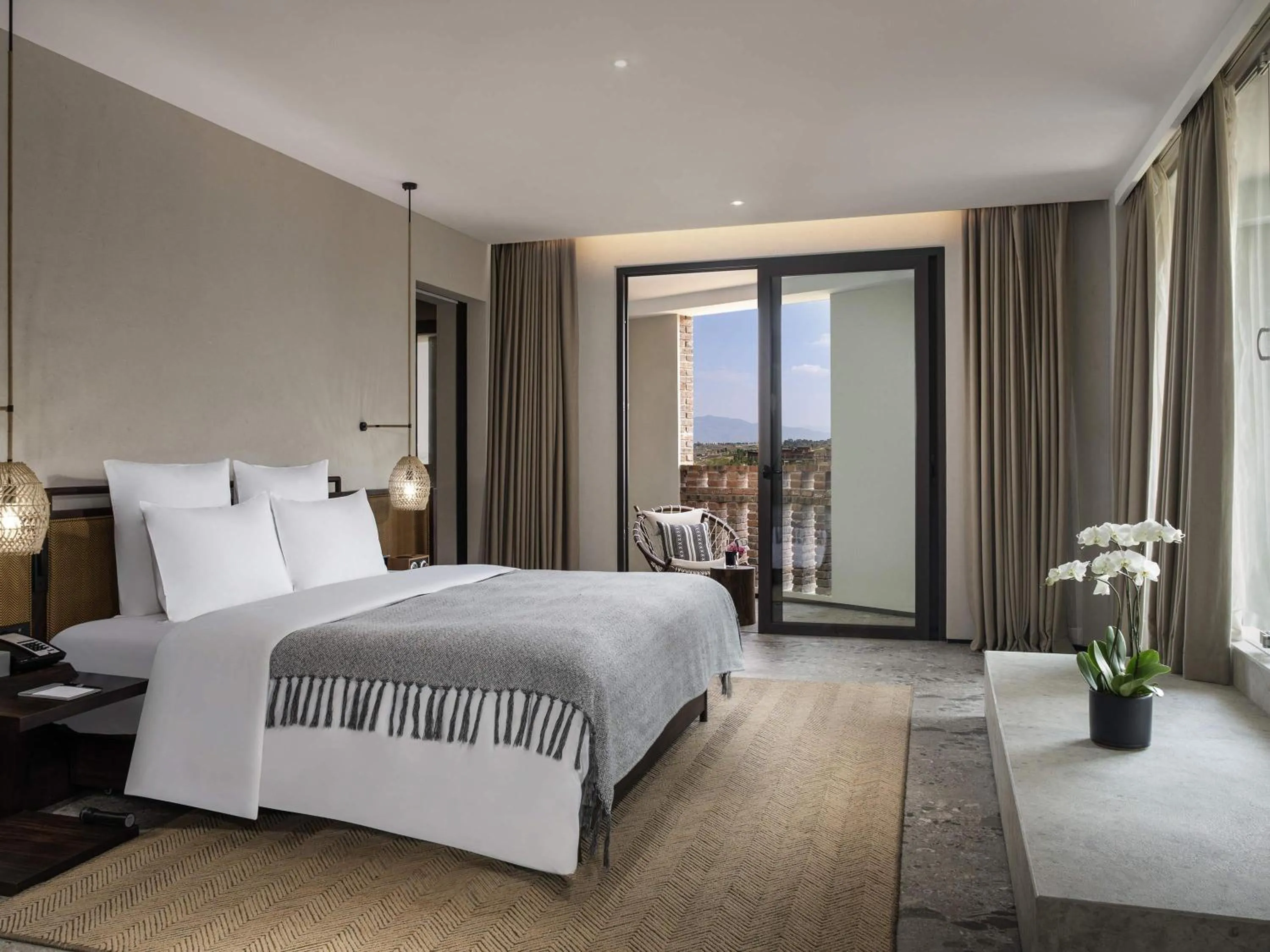 Bedroom, Bed in DongFengYun Hotel Mi'Le - MGallery Collection