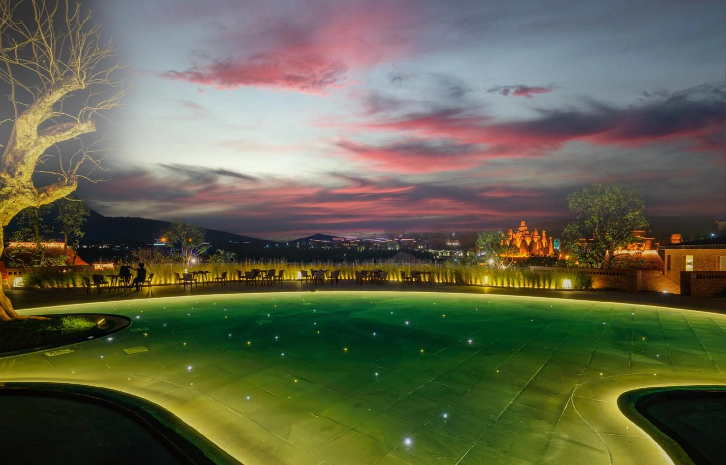 Night in DongFengYun Hotel Mi'Le - MGallery Collection