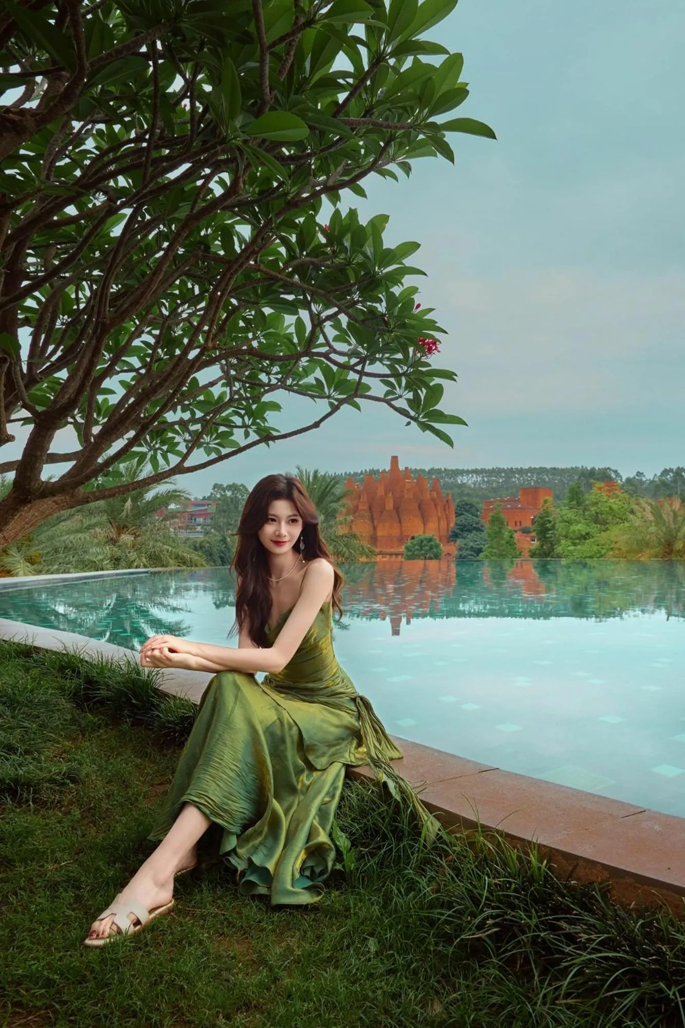 Swimming pool in DongFengYun Hotel Mi'Le - MGallery Collection