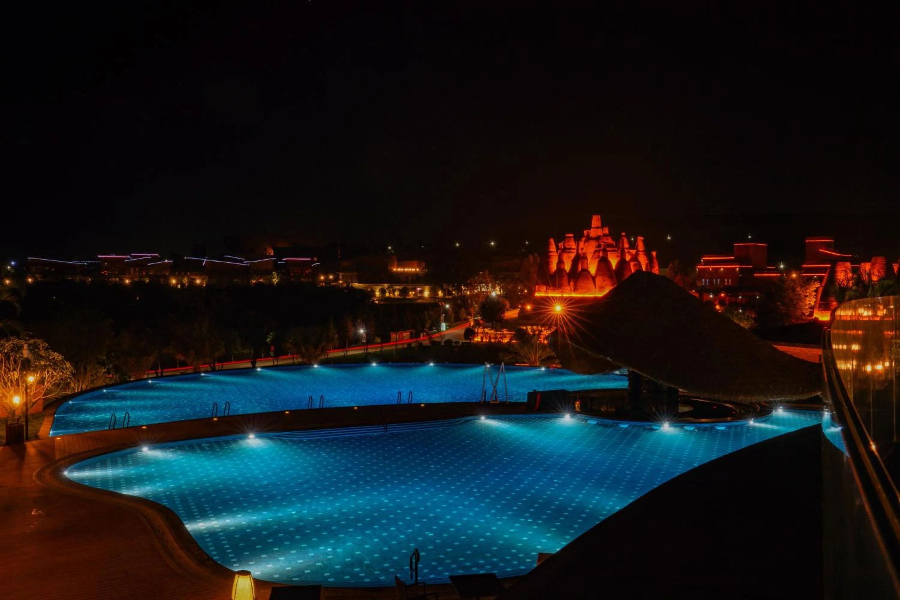 Night in DongFengYun Hotel Mi'Le - MGallery Collection