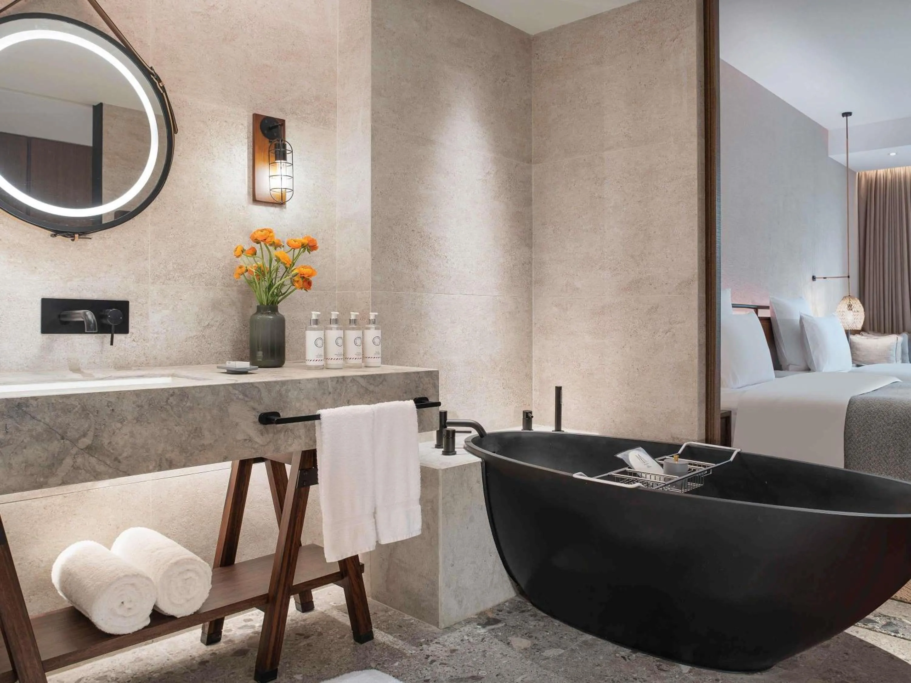 Bedroom, Bed in DongFengYun Hotel Mi'Le - MGallery Collection