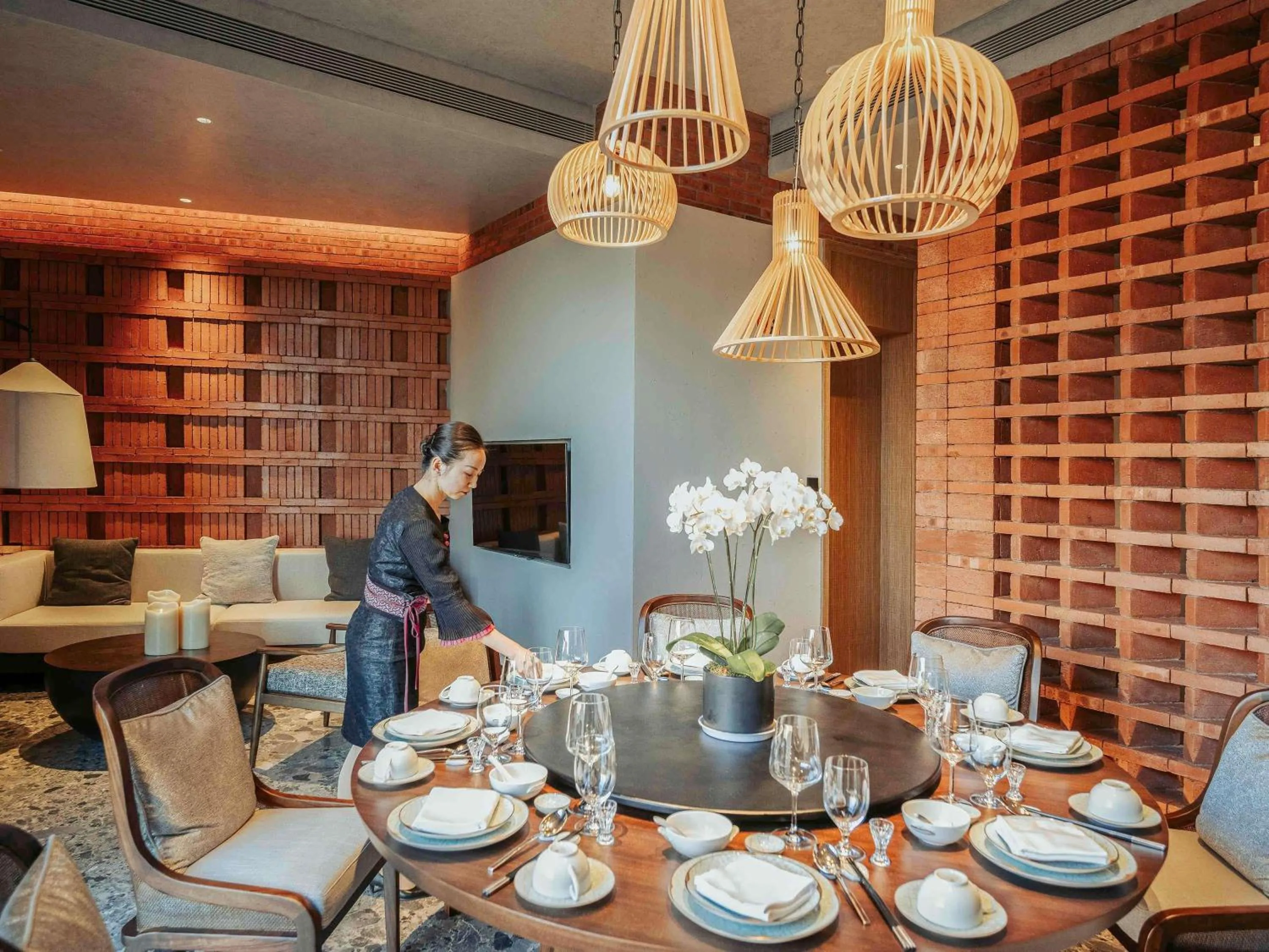 Restaurant/places to eat in DongFengYun Hotel Mi'Le - MGallery Collection