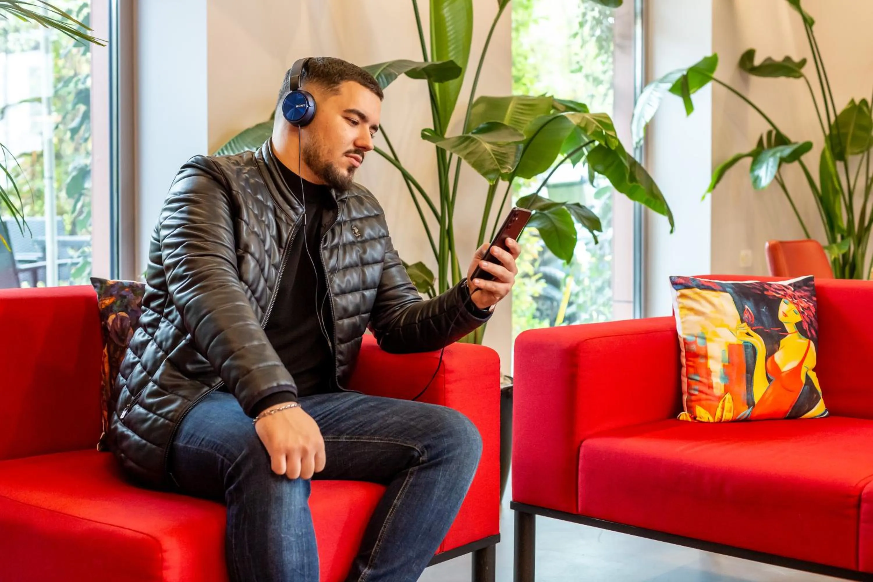 People in ibis Bucharest Politehnica