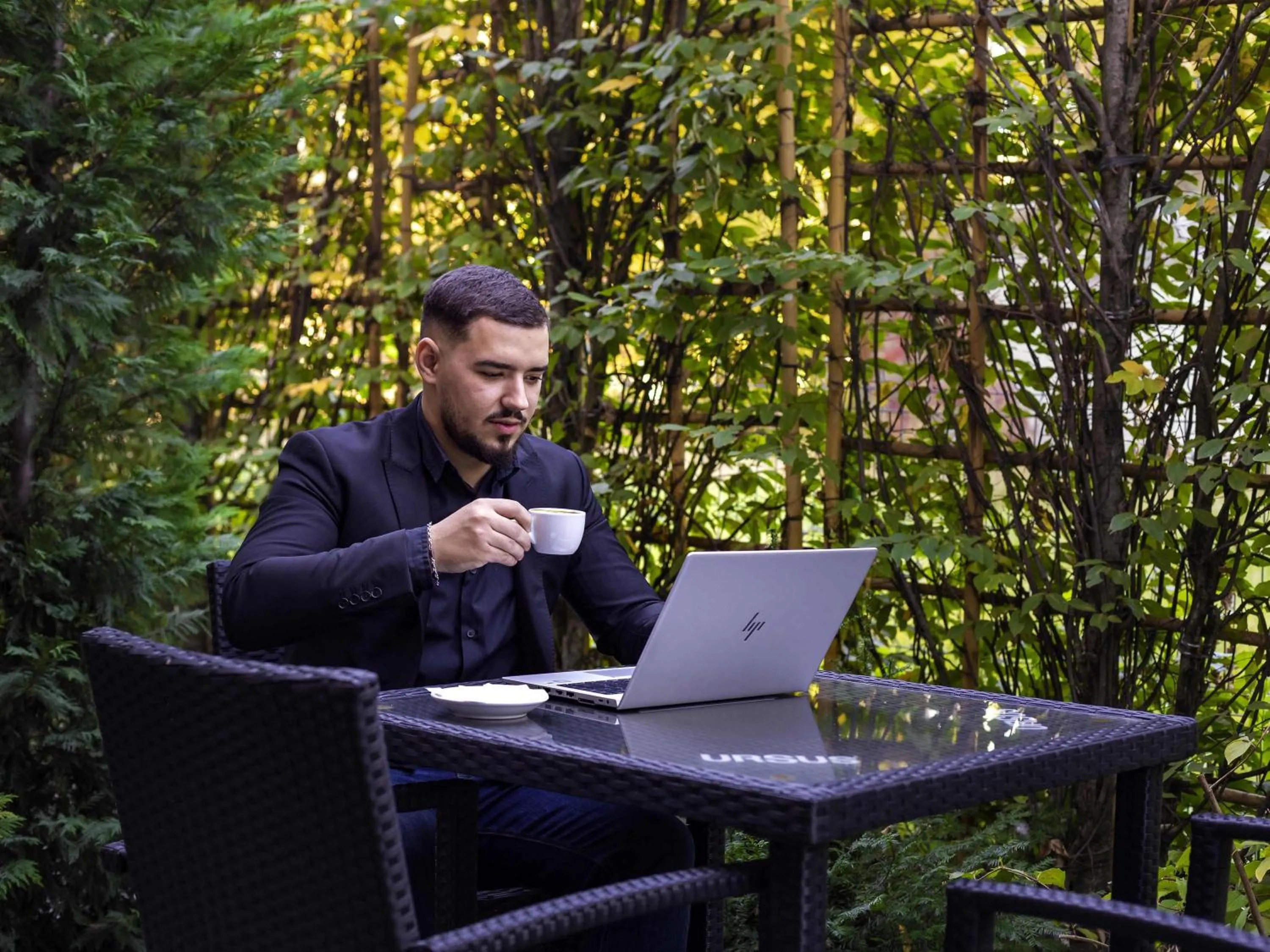 Lounge or bar in ibis Bucharest Politehnica