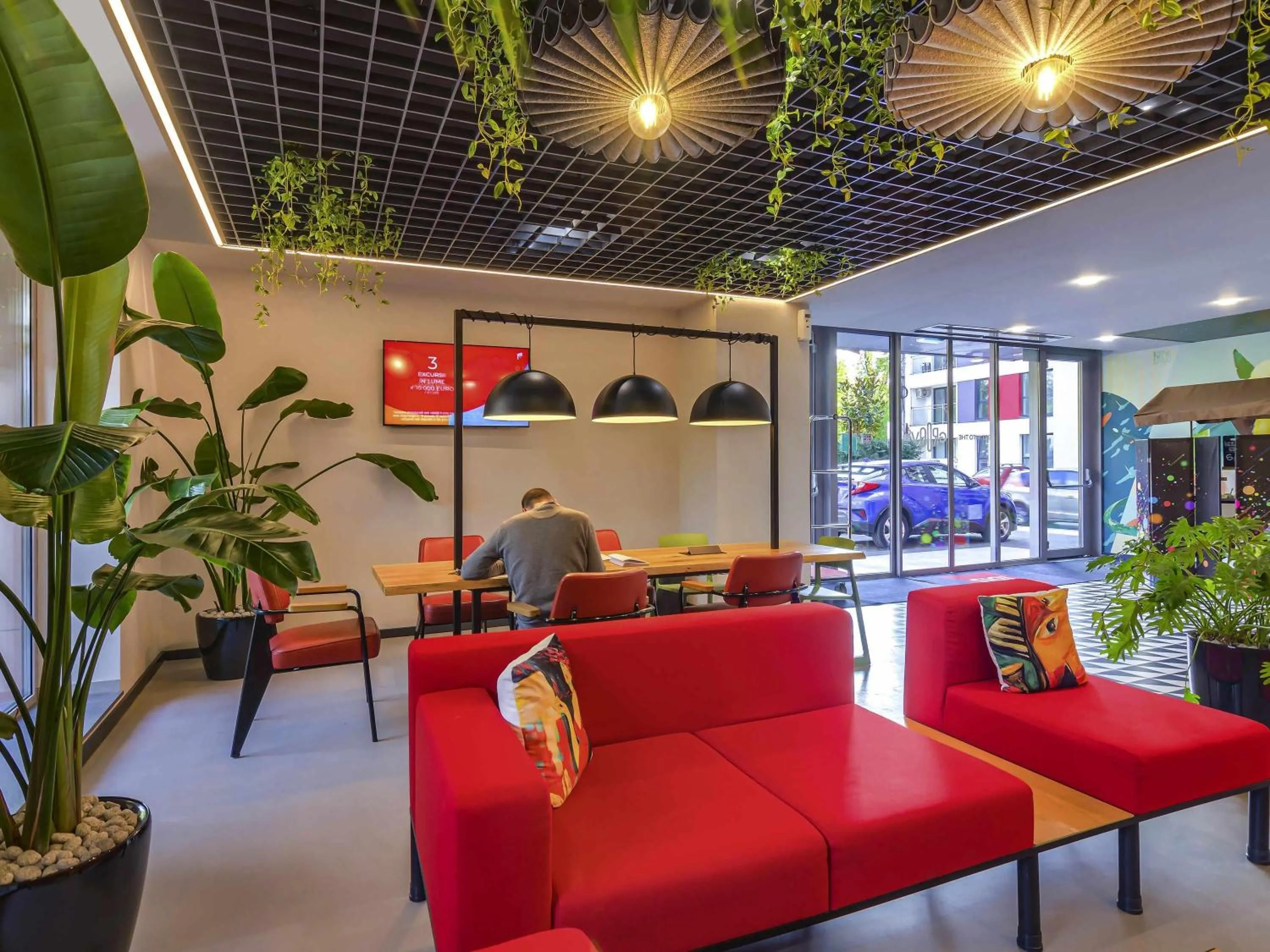 Property building in ibis Bucharest Politehnica