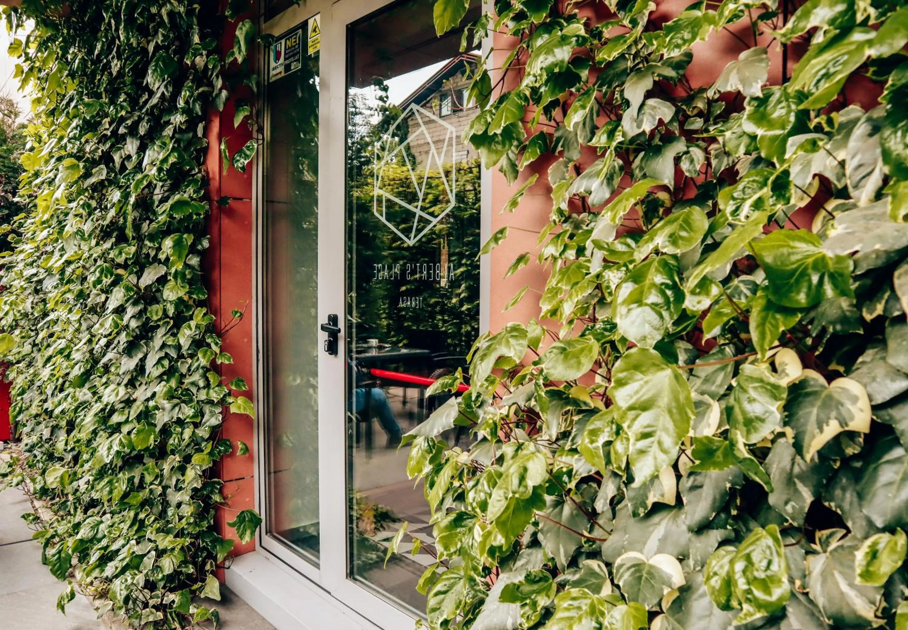 Property building in ibis Bucharest Politehnica