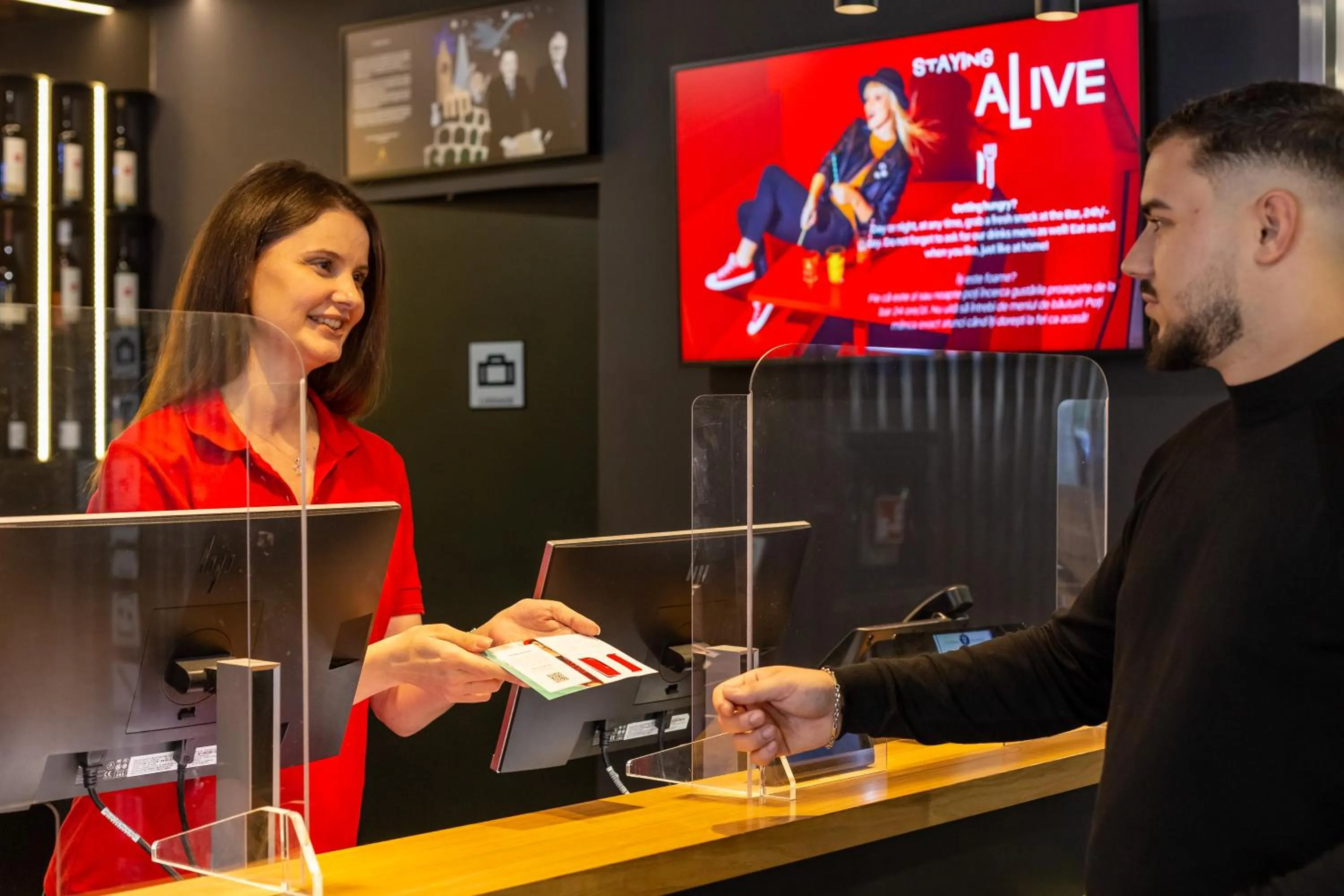 Staff in ibis Bucharest Politehnica