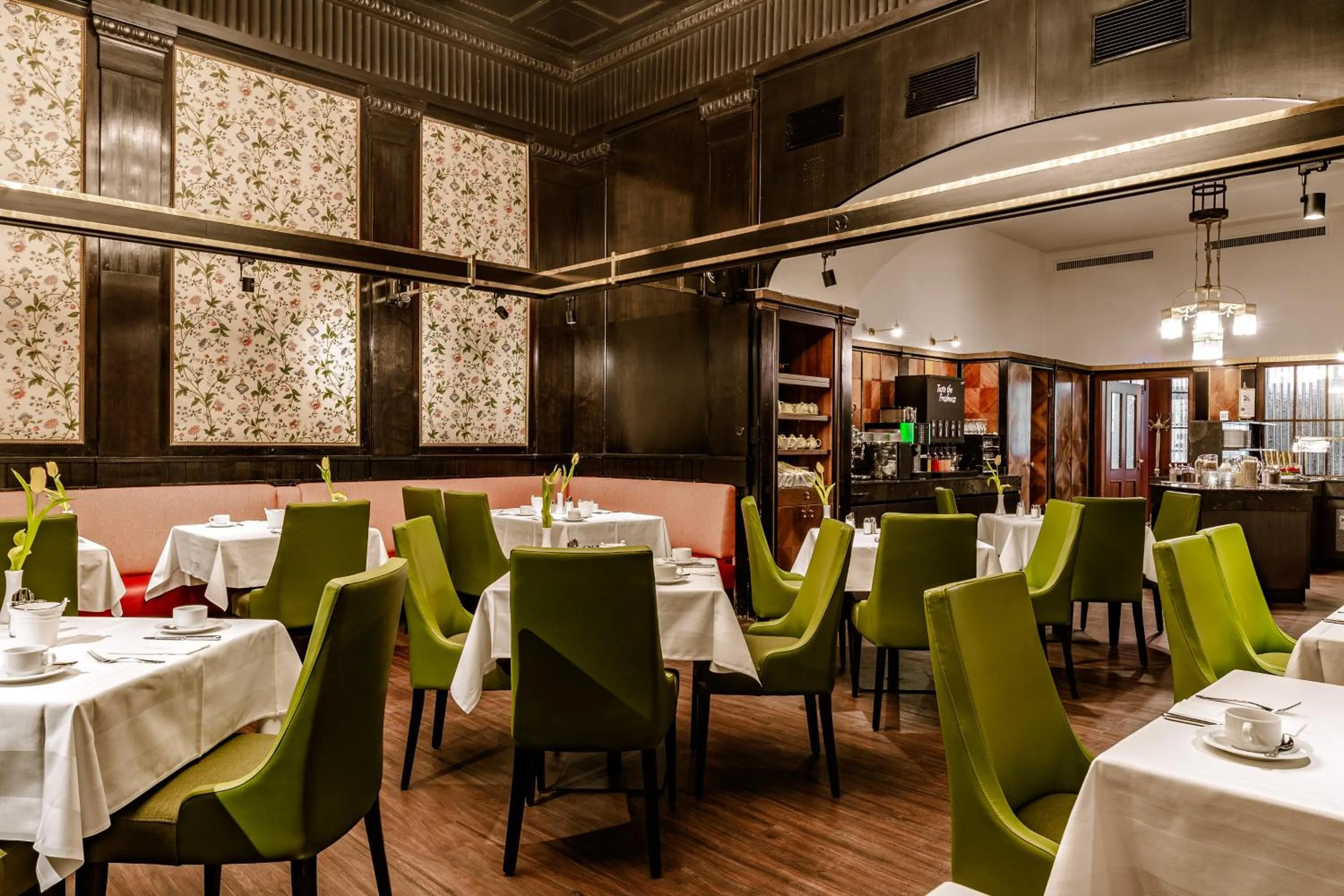 Breakfast in Hotel Erzherzog Rainer