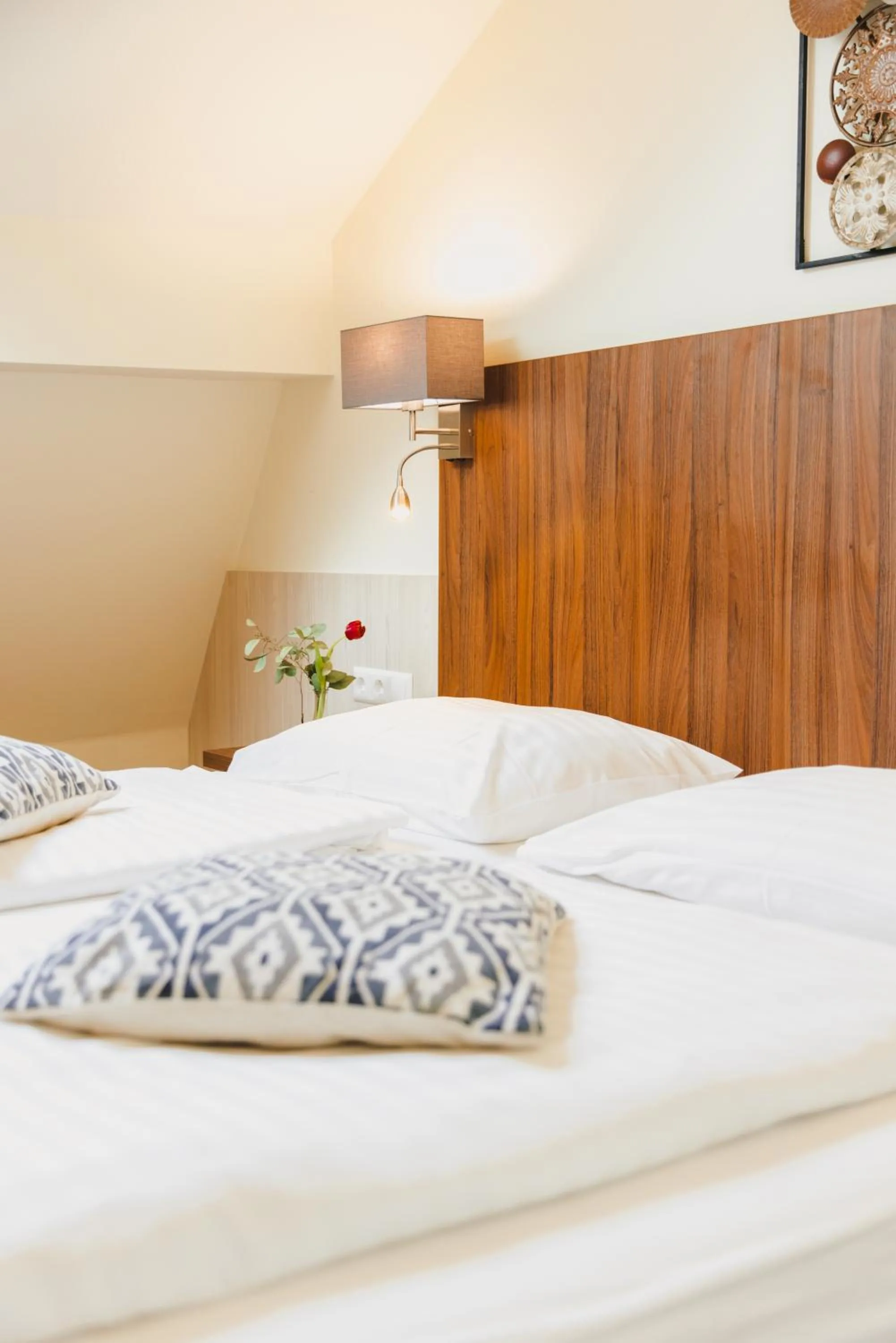 Bedroom, Bed in Hotel Kaiserhof