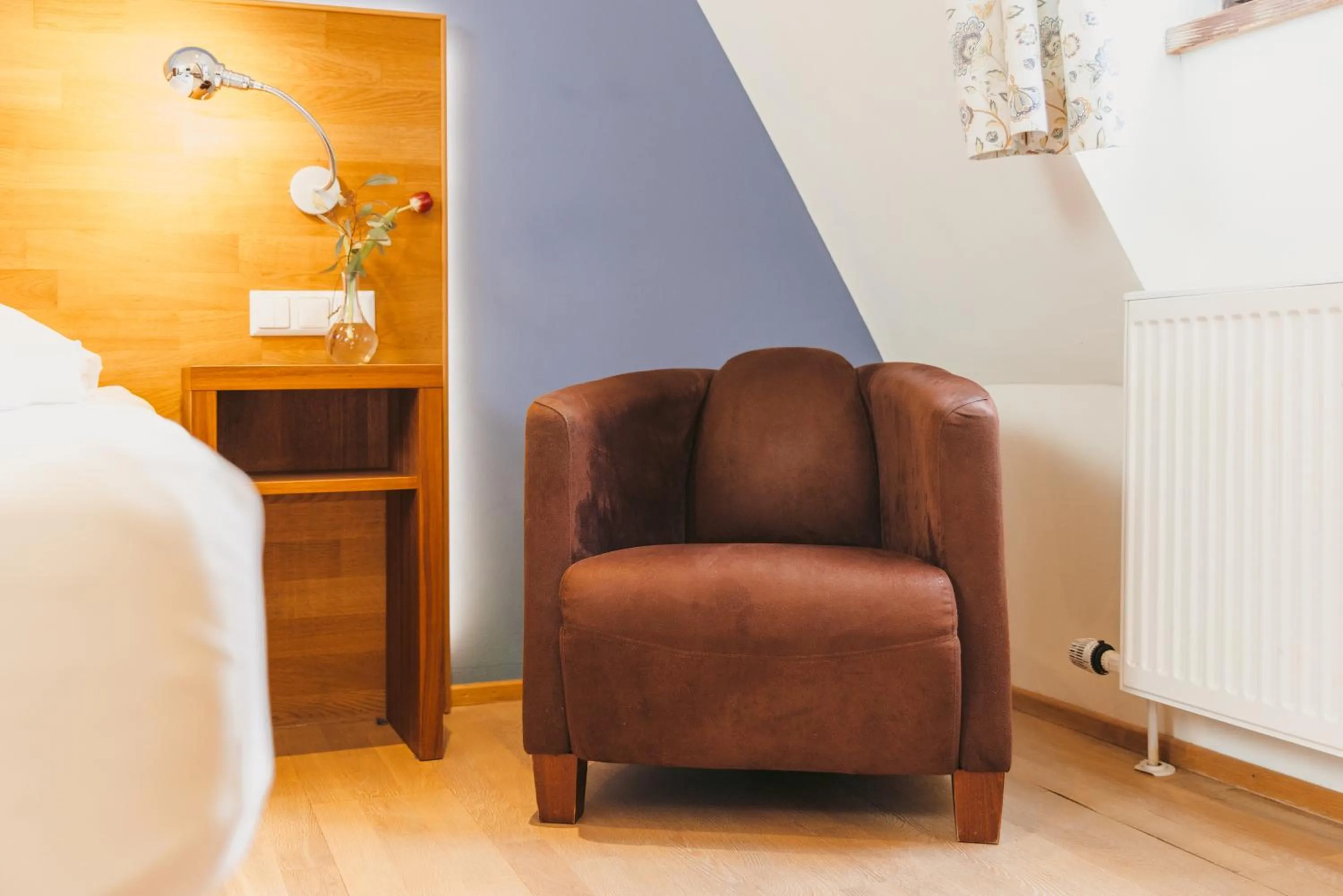 Seating area, Bed in Hotel Kaiserhof