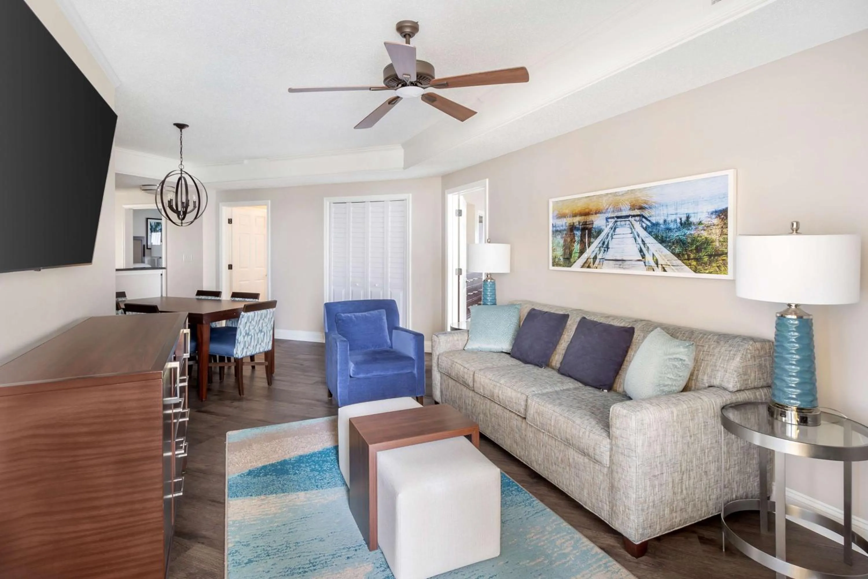 Living room in Hilton Grand Vacations Club Anderson Ocean Myrtle Beach