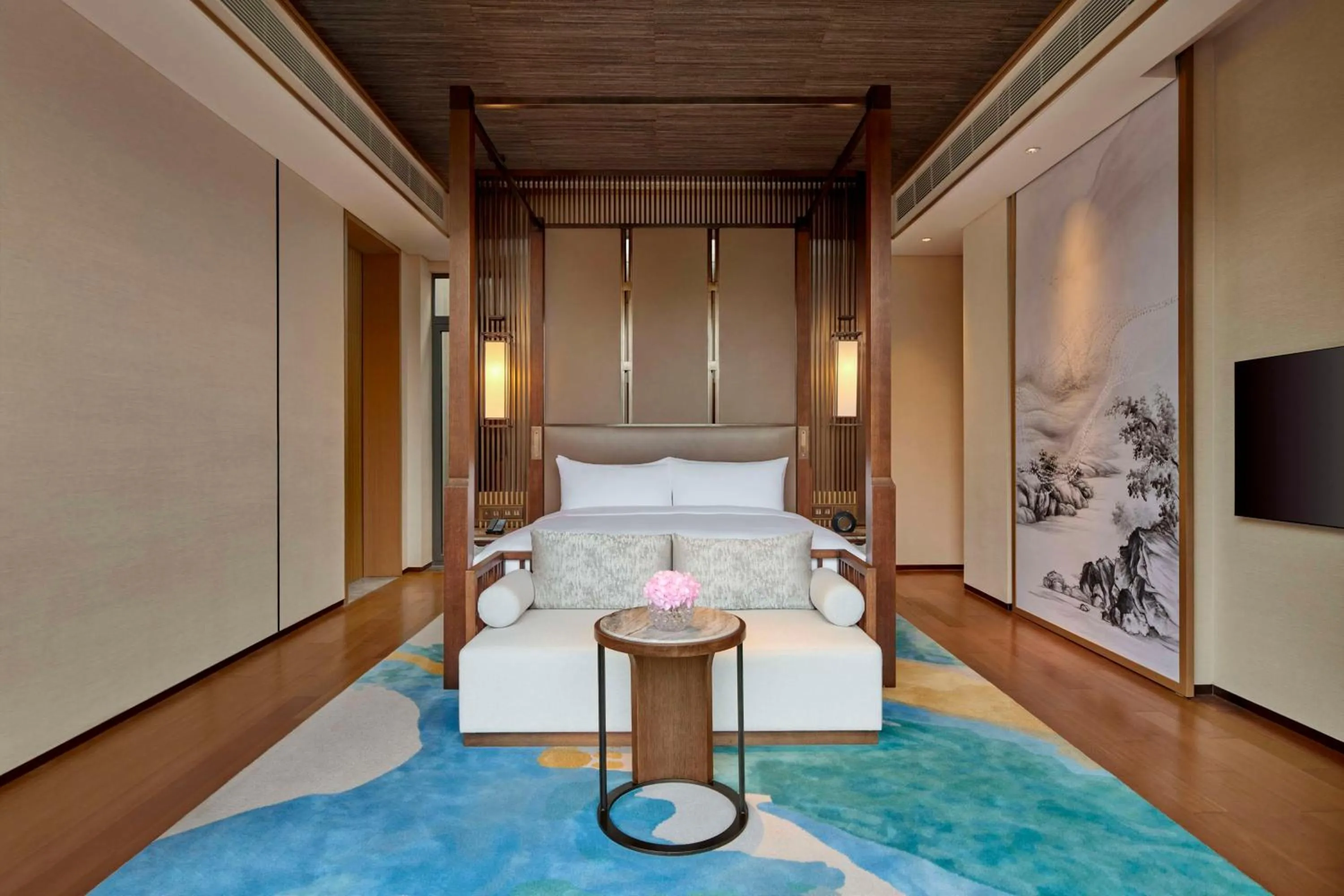 Bed in Hilton Shanghai Fengxian