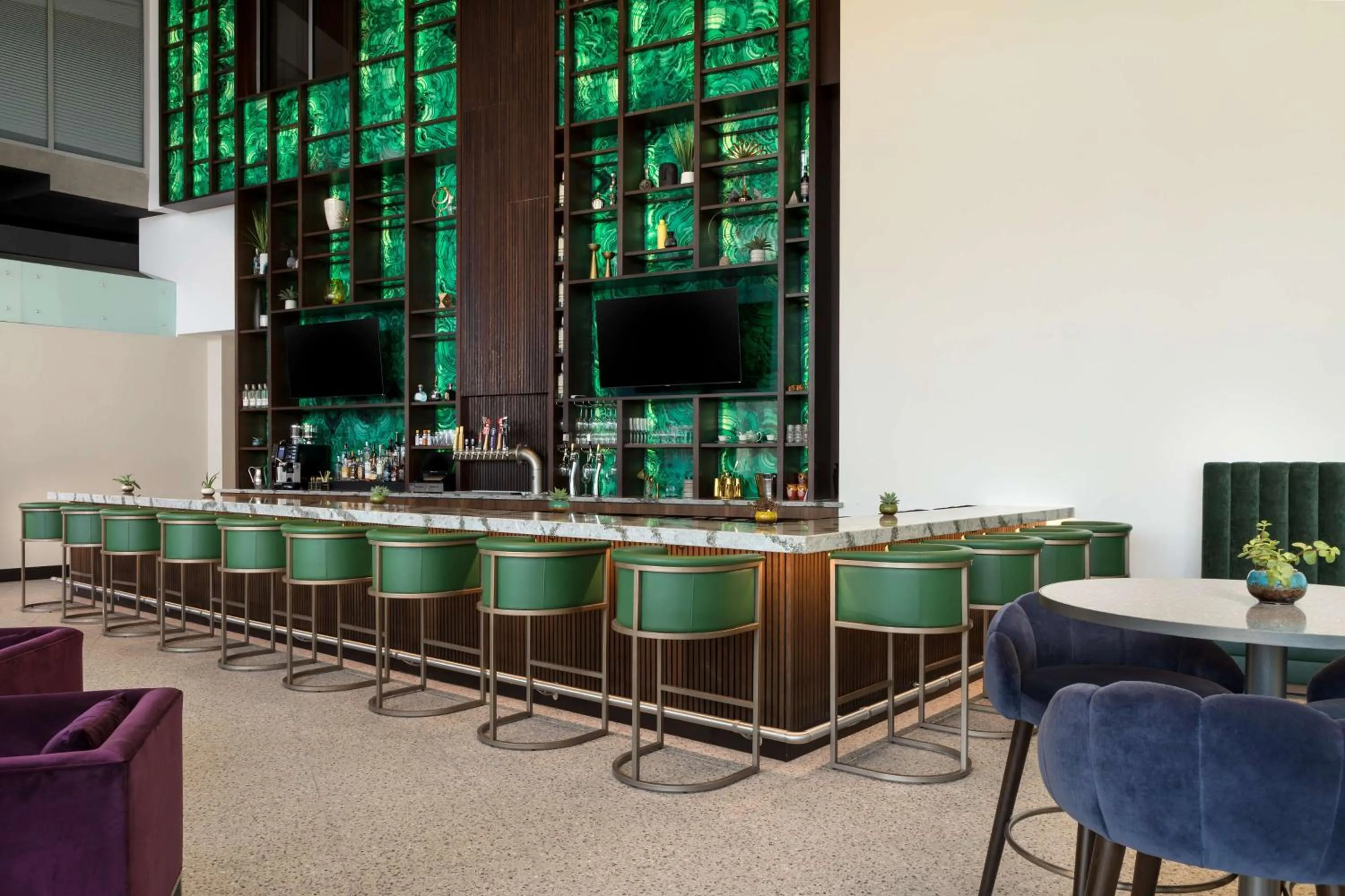 Lounge or bar in Doubletree By Hilton Tucson Downtown Convention Center