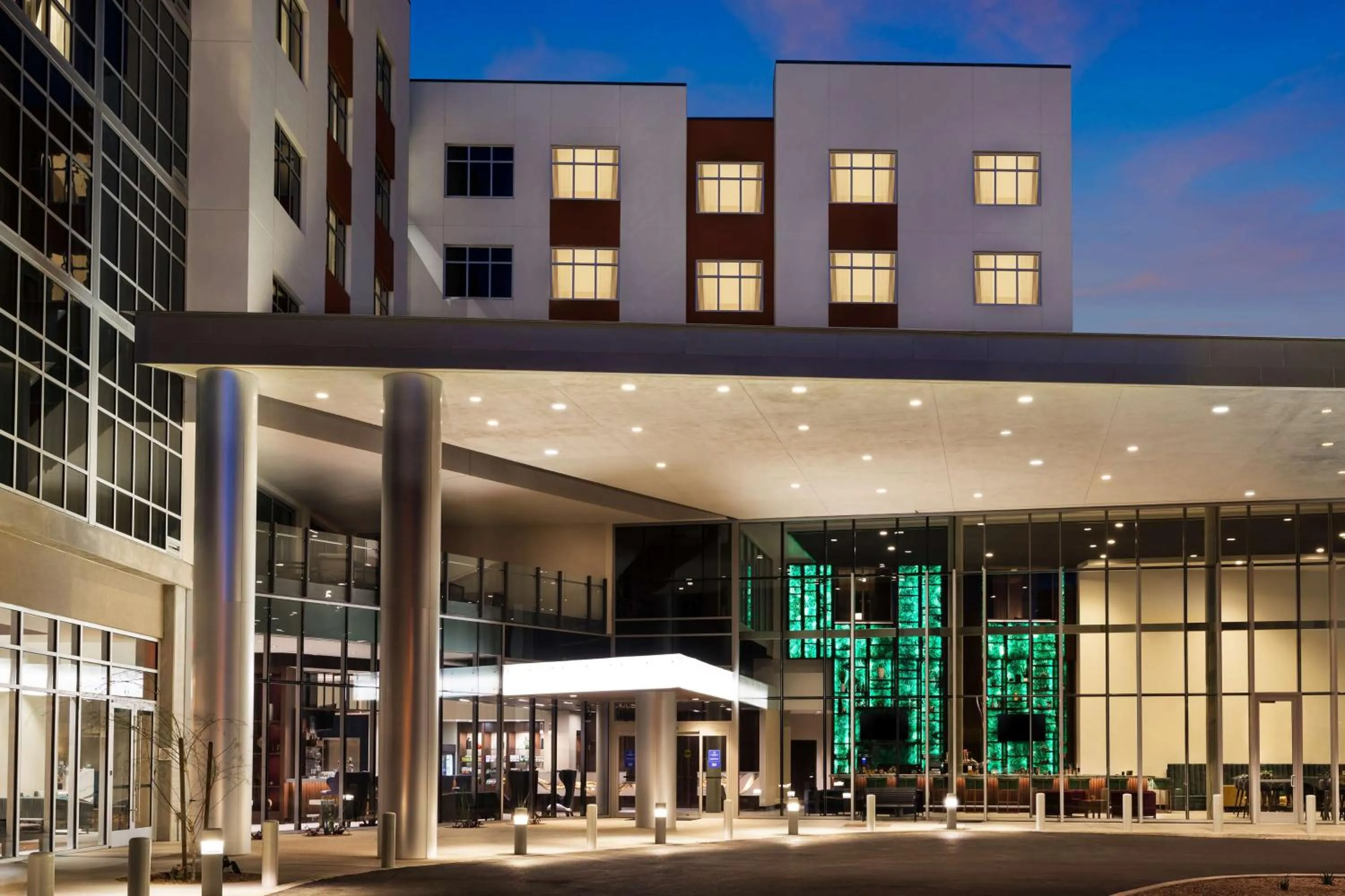 Property building in Doubletree By Hilton Tucson Downtown Convention Center