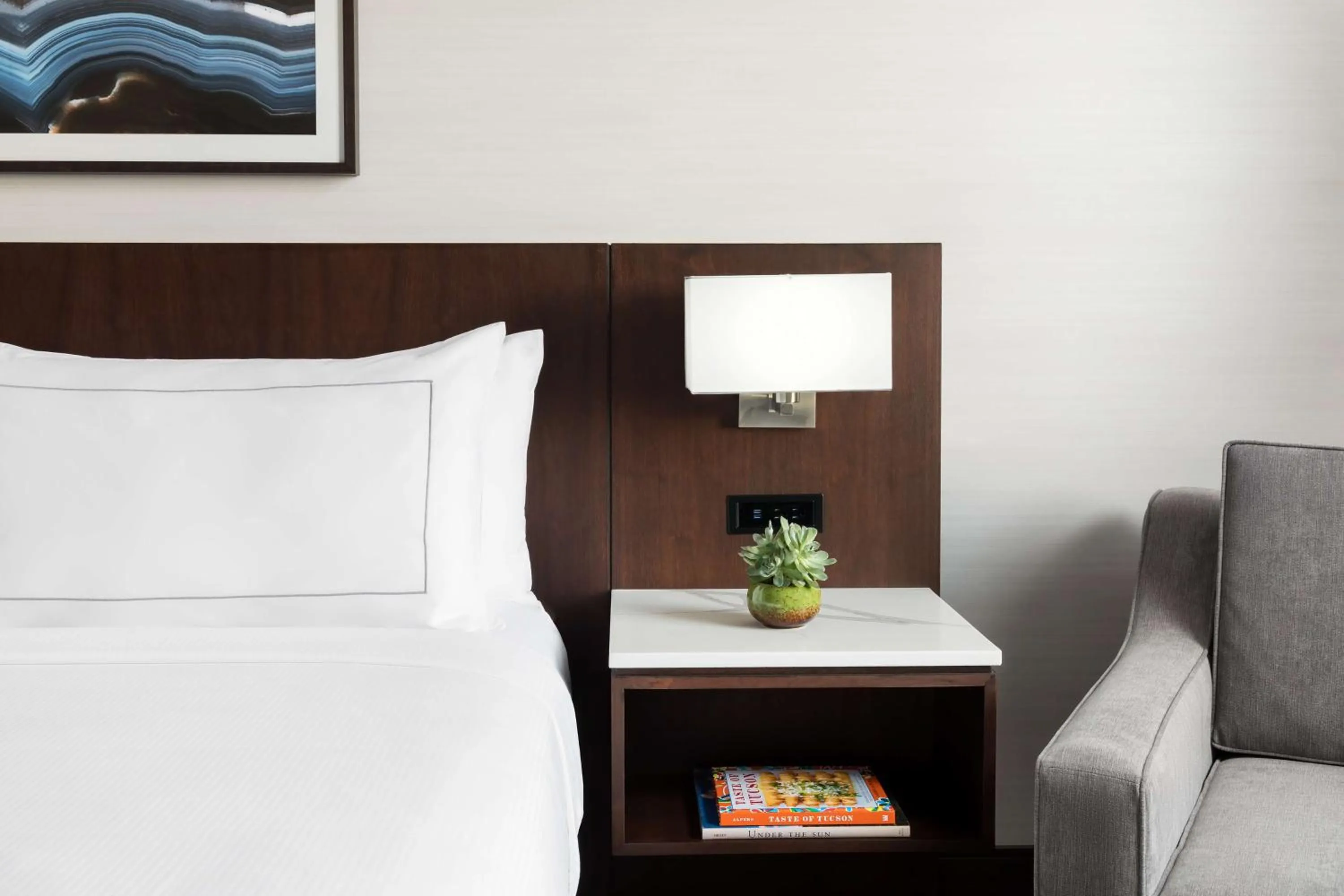 Bed in Doubletree By Hilton Tucson Downtown Convention Center