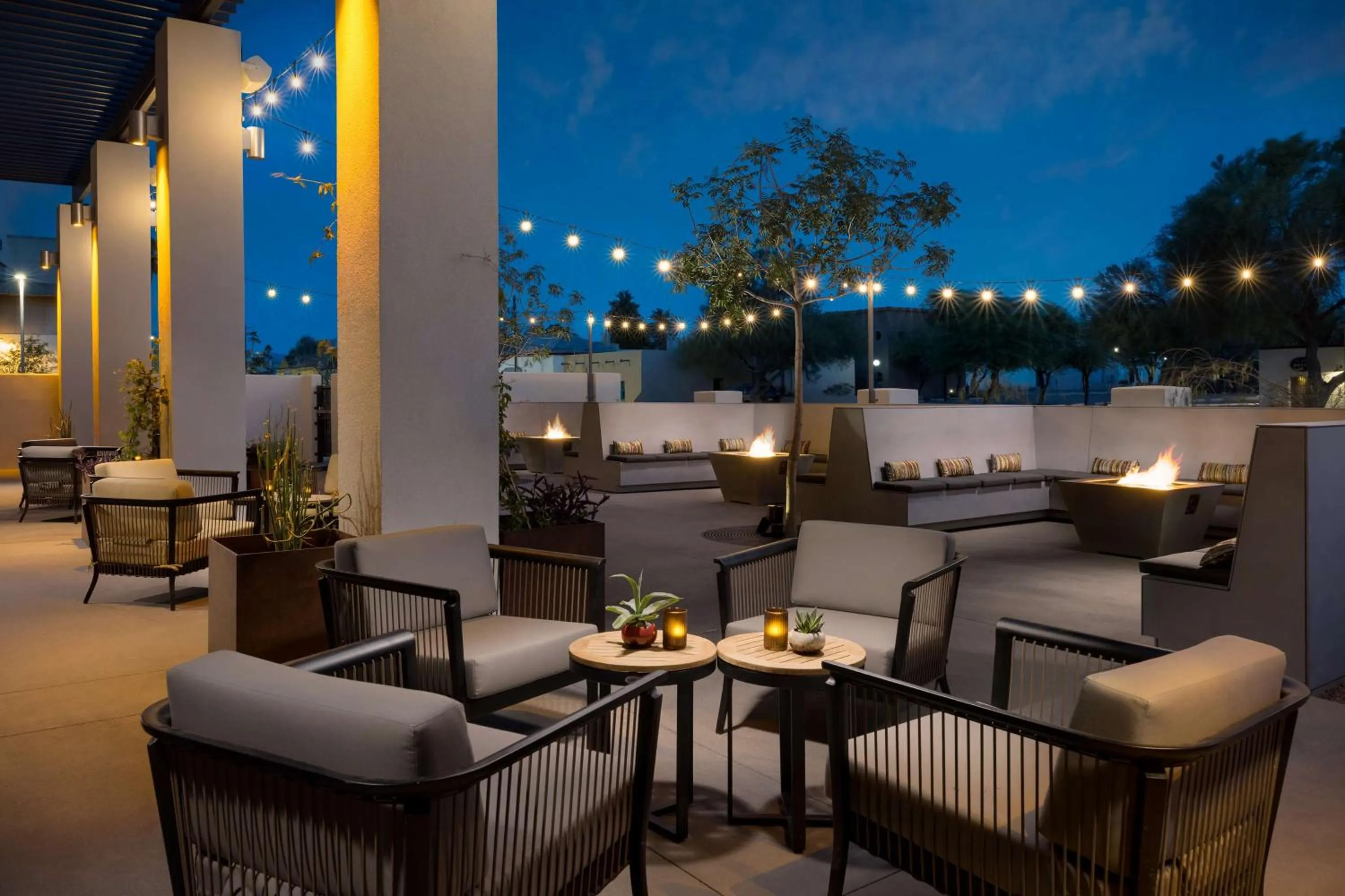 Patio in Doubletree By Hilton Tucson Downtown Convention Center