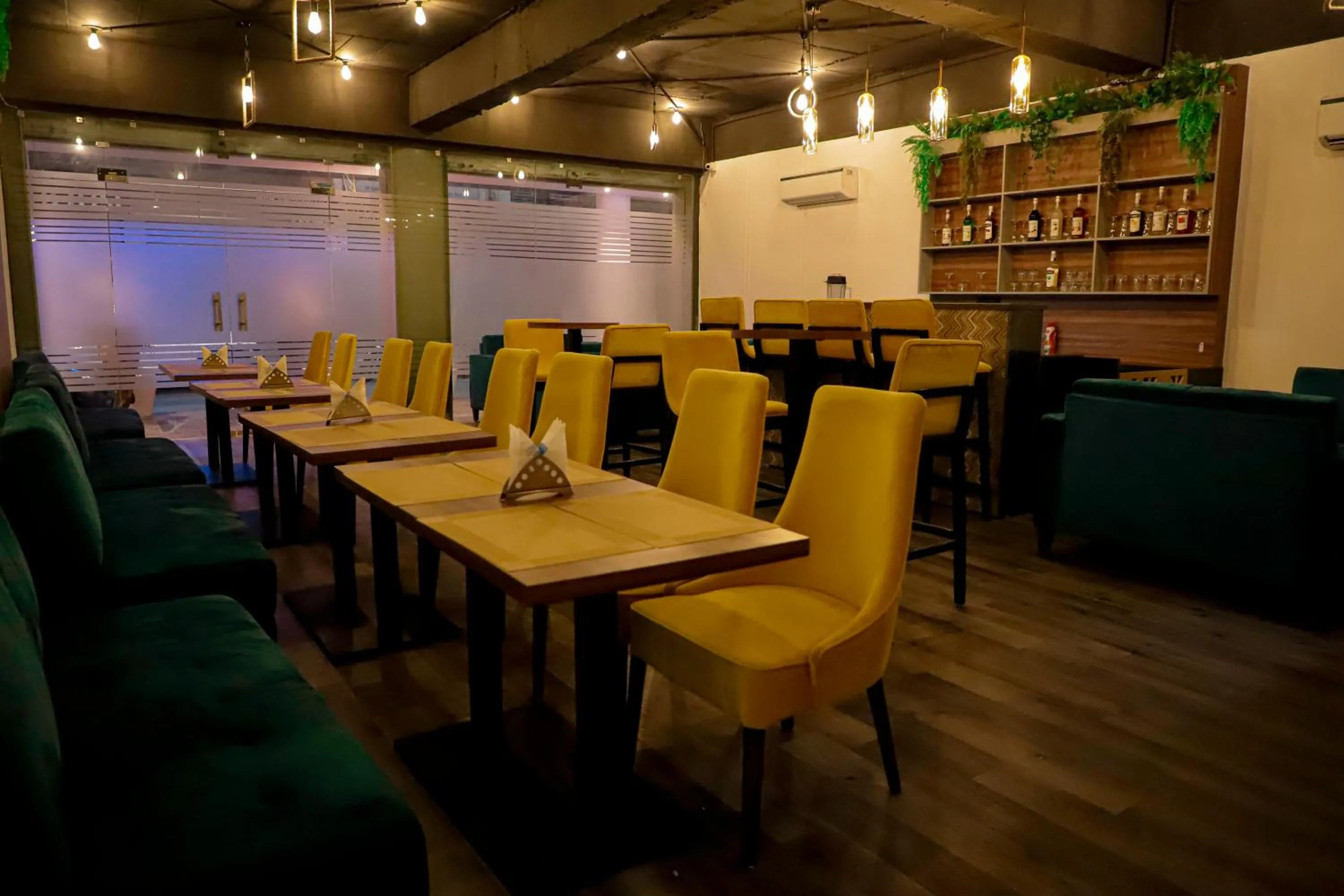 Buffet breakfast in Clarks Inn Express, Jammu