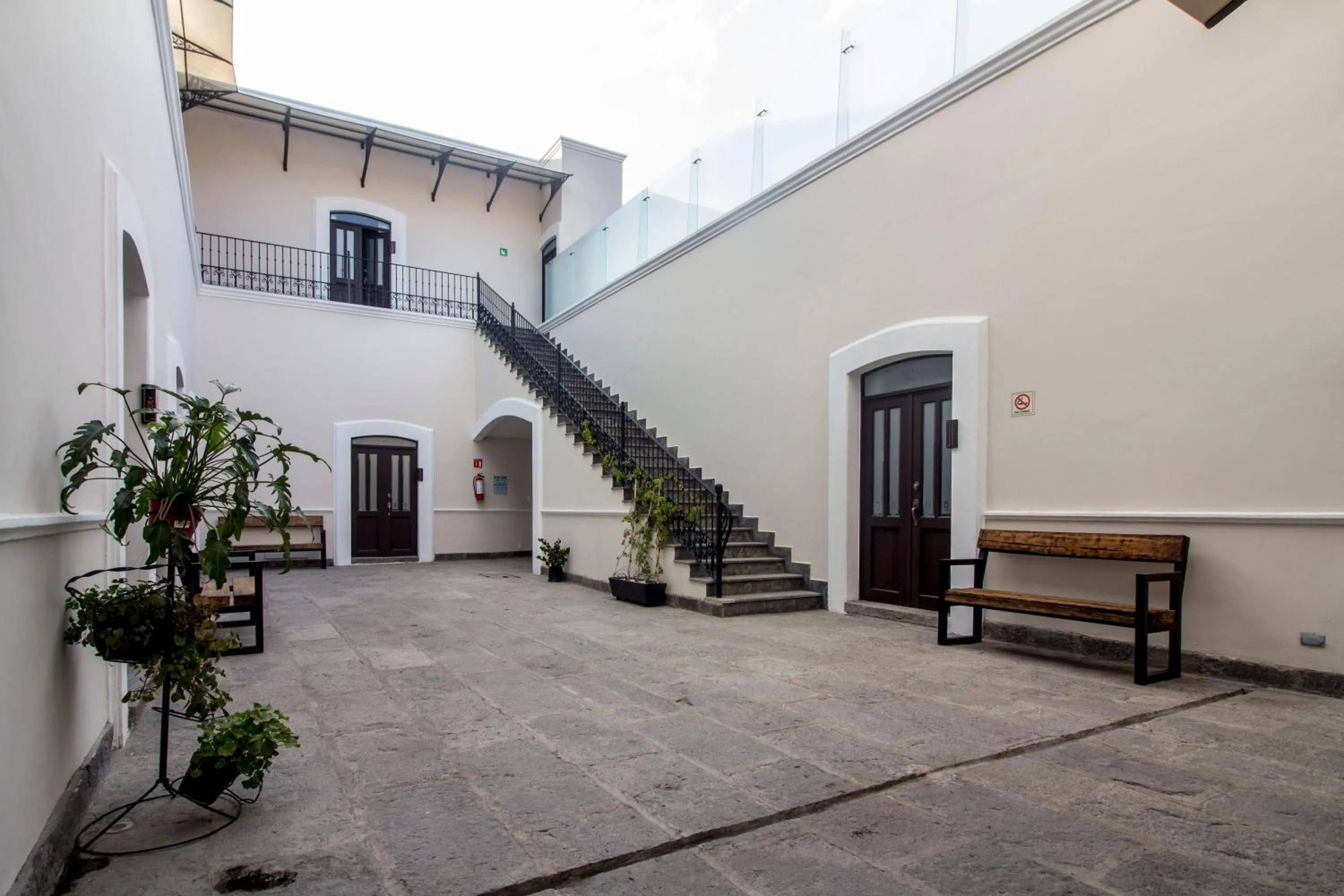 Hotel Business Real 500