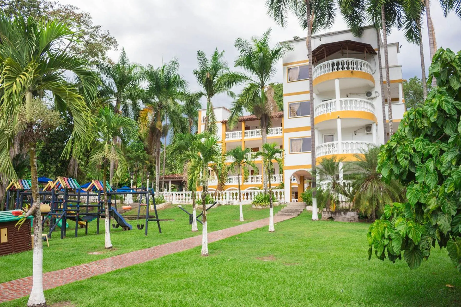 Property building in Hotel Posada San Sebastian