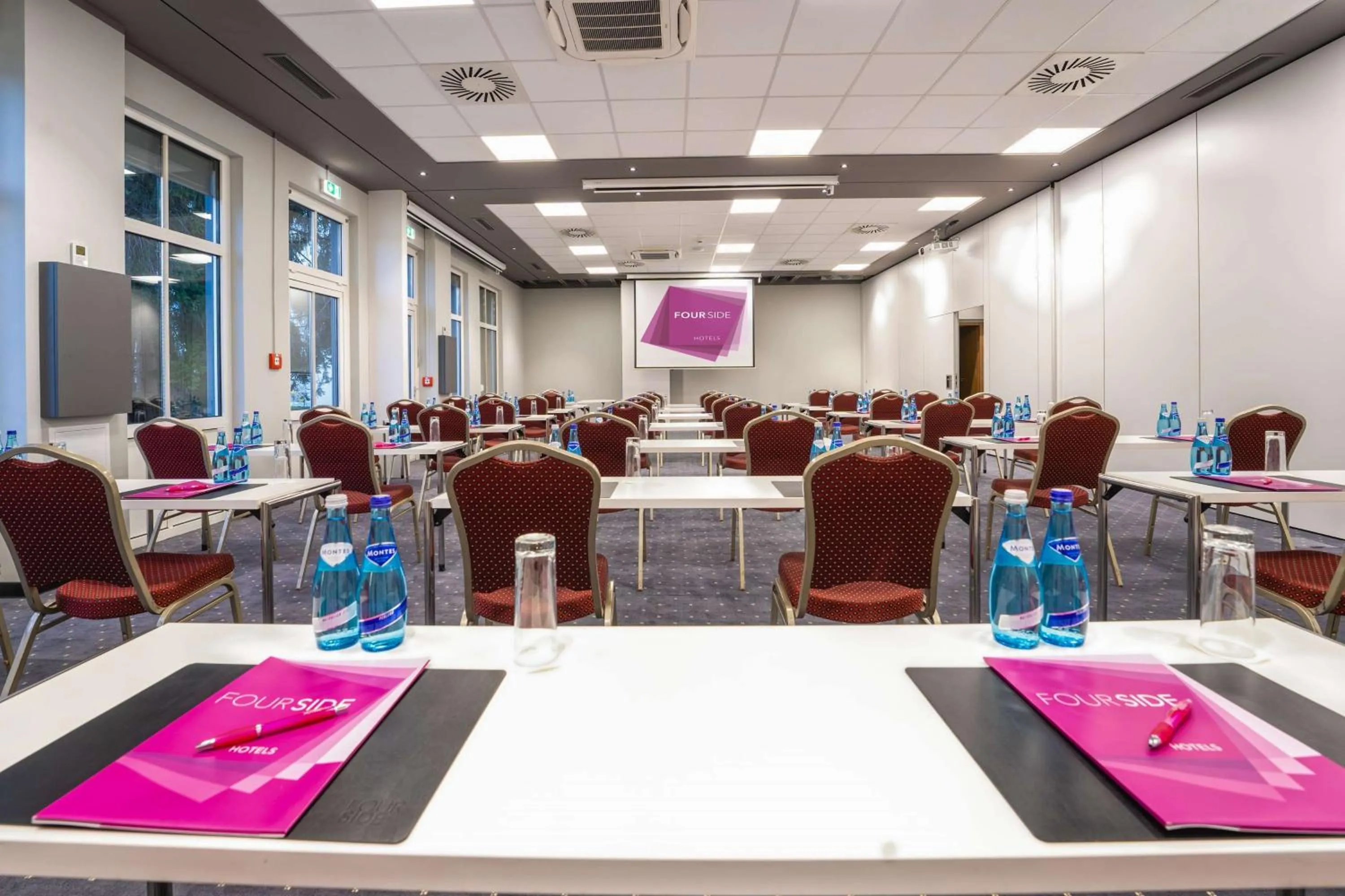 Meeting/conference room in FourSide Hotel Salzburg Messe, Trademark Collection by Wyndham