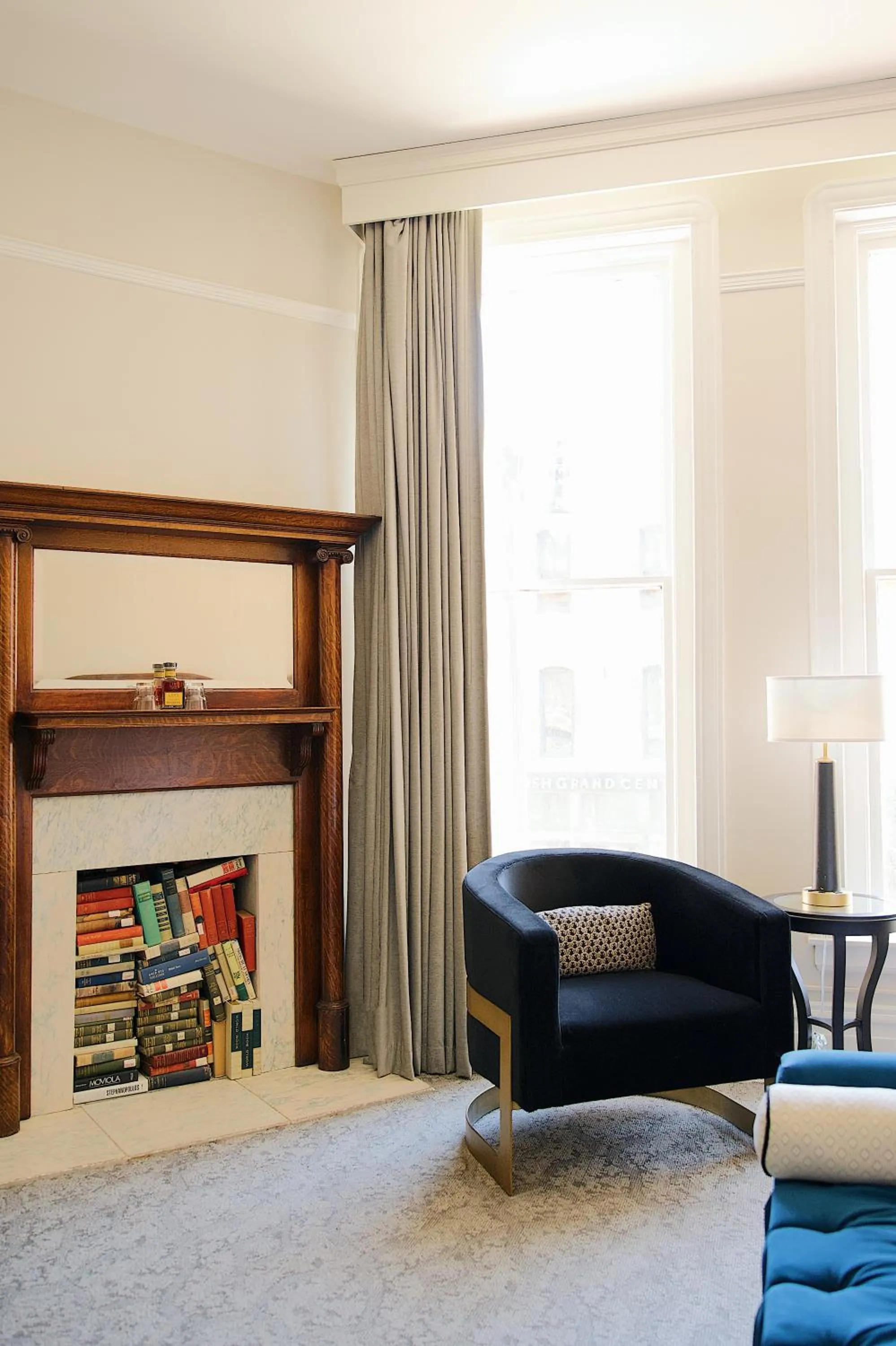 Living room in The Oxford Hotel