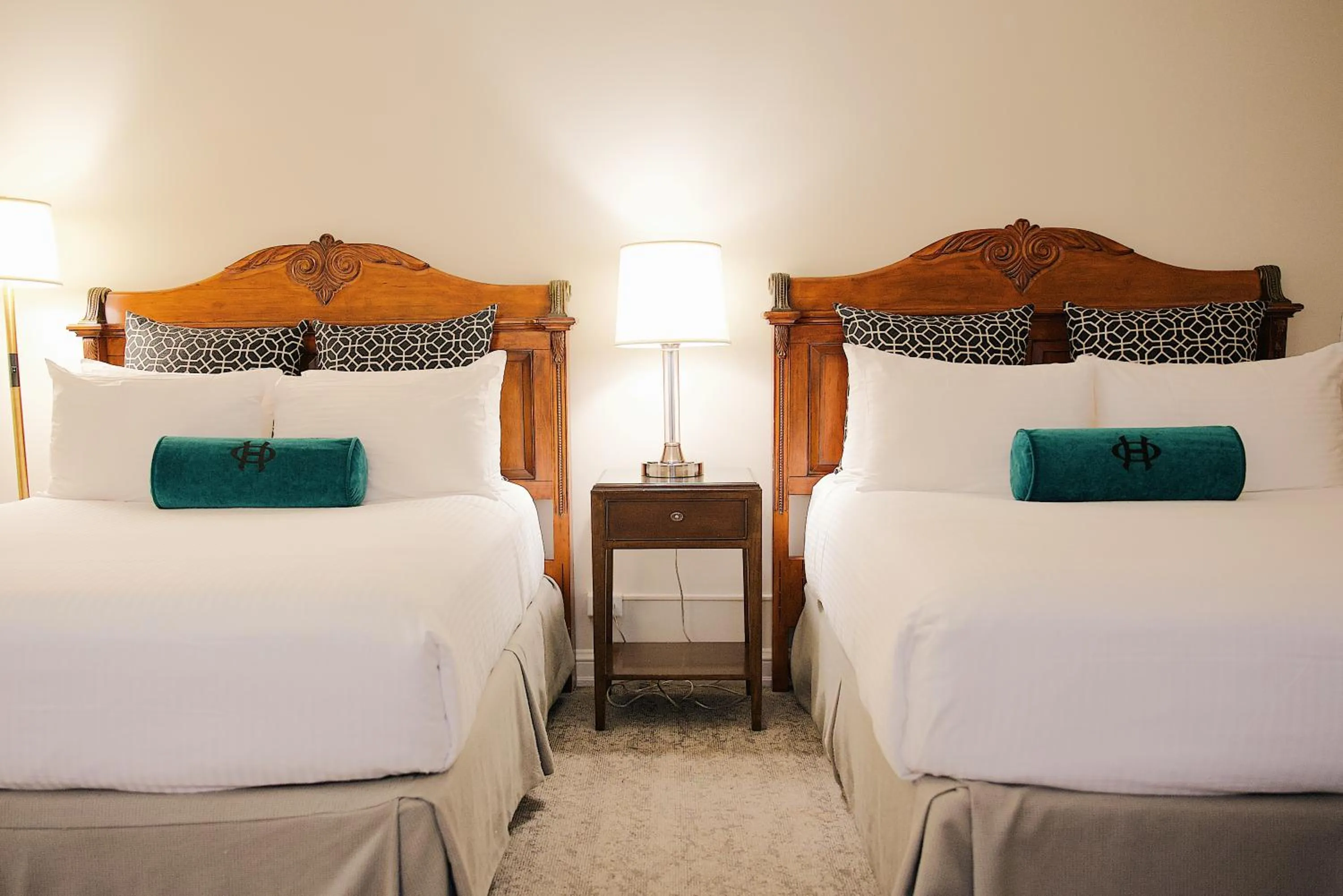 Bed in The Oxford Hotel