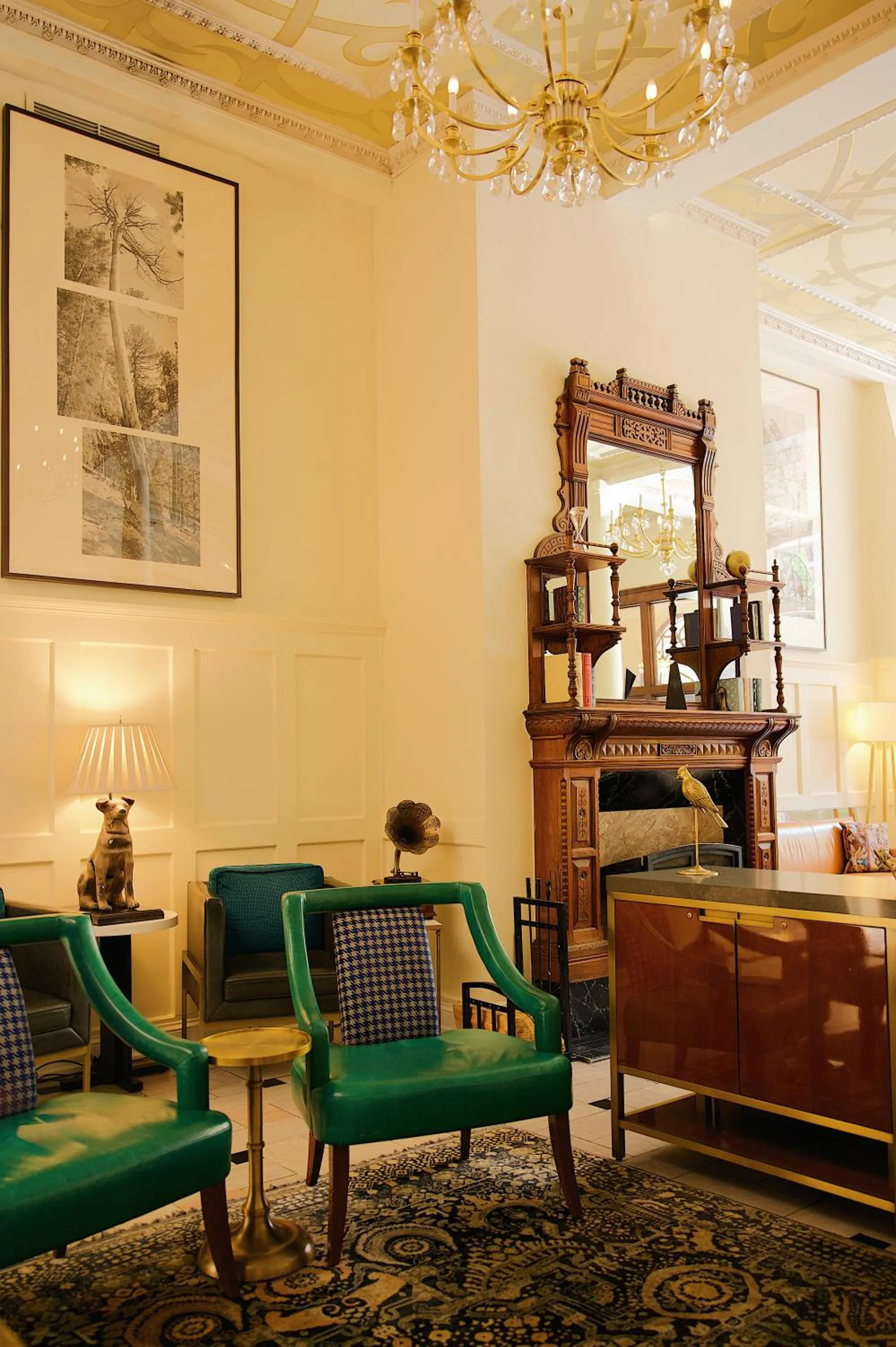 Seating area in The Oxford Hotel