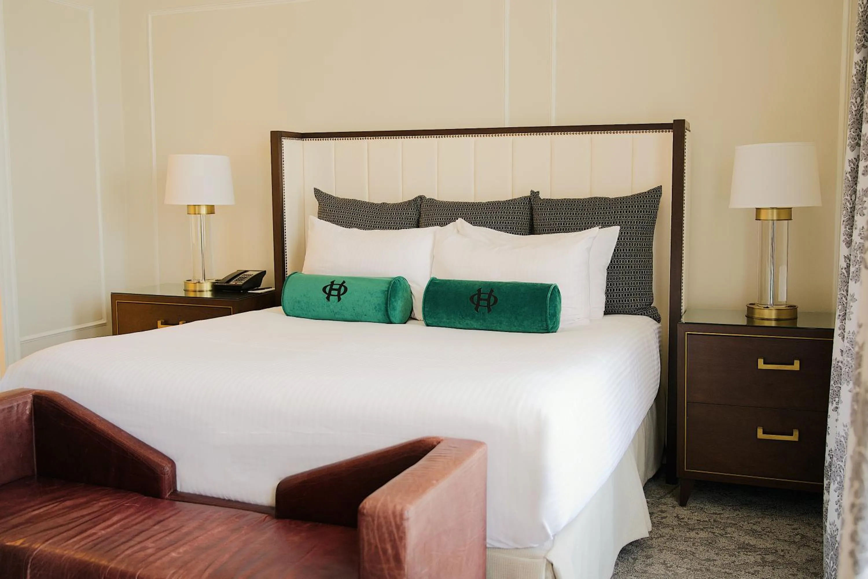 Bed in The Oxford Hotel