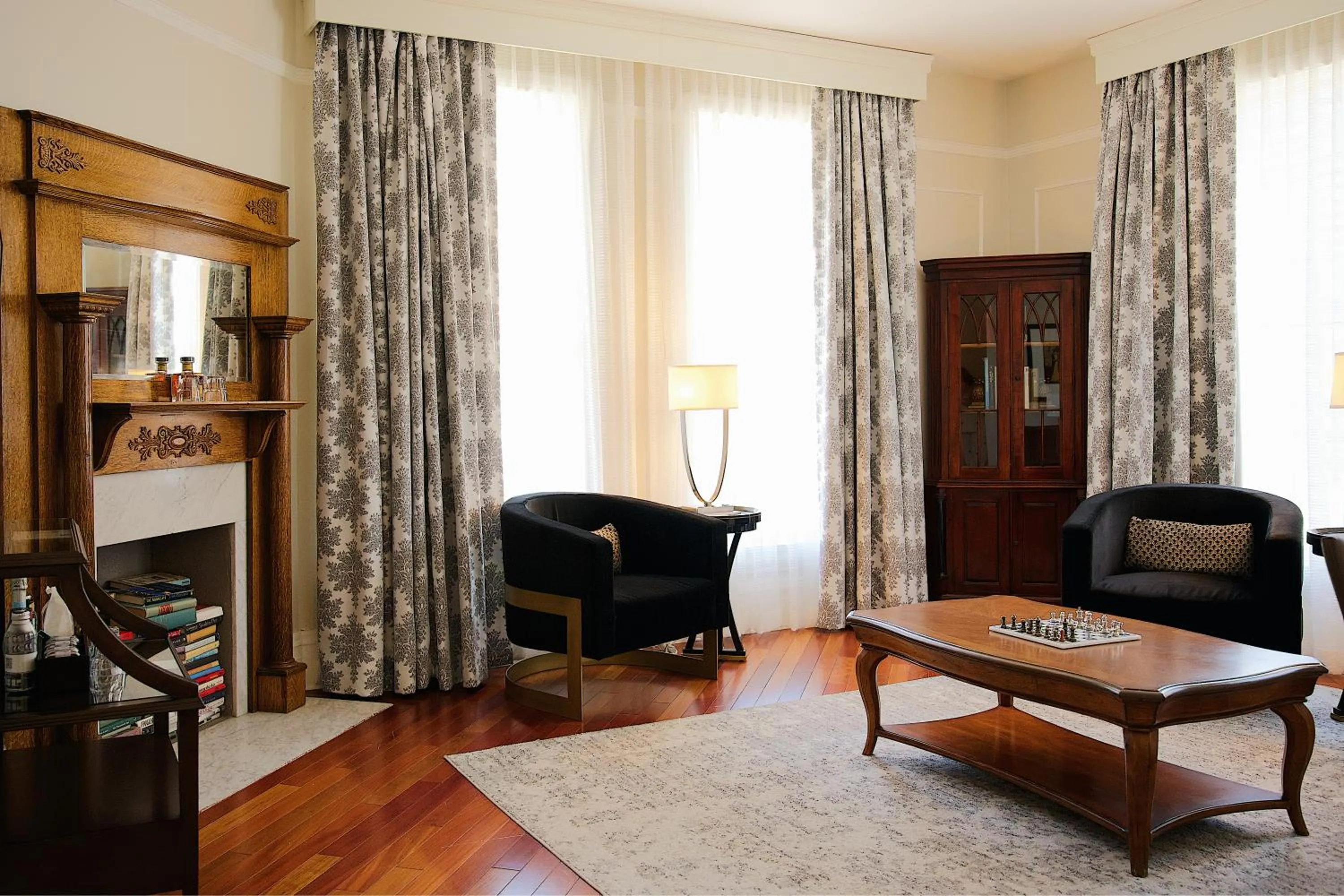 Living room in The Oxford Hotel