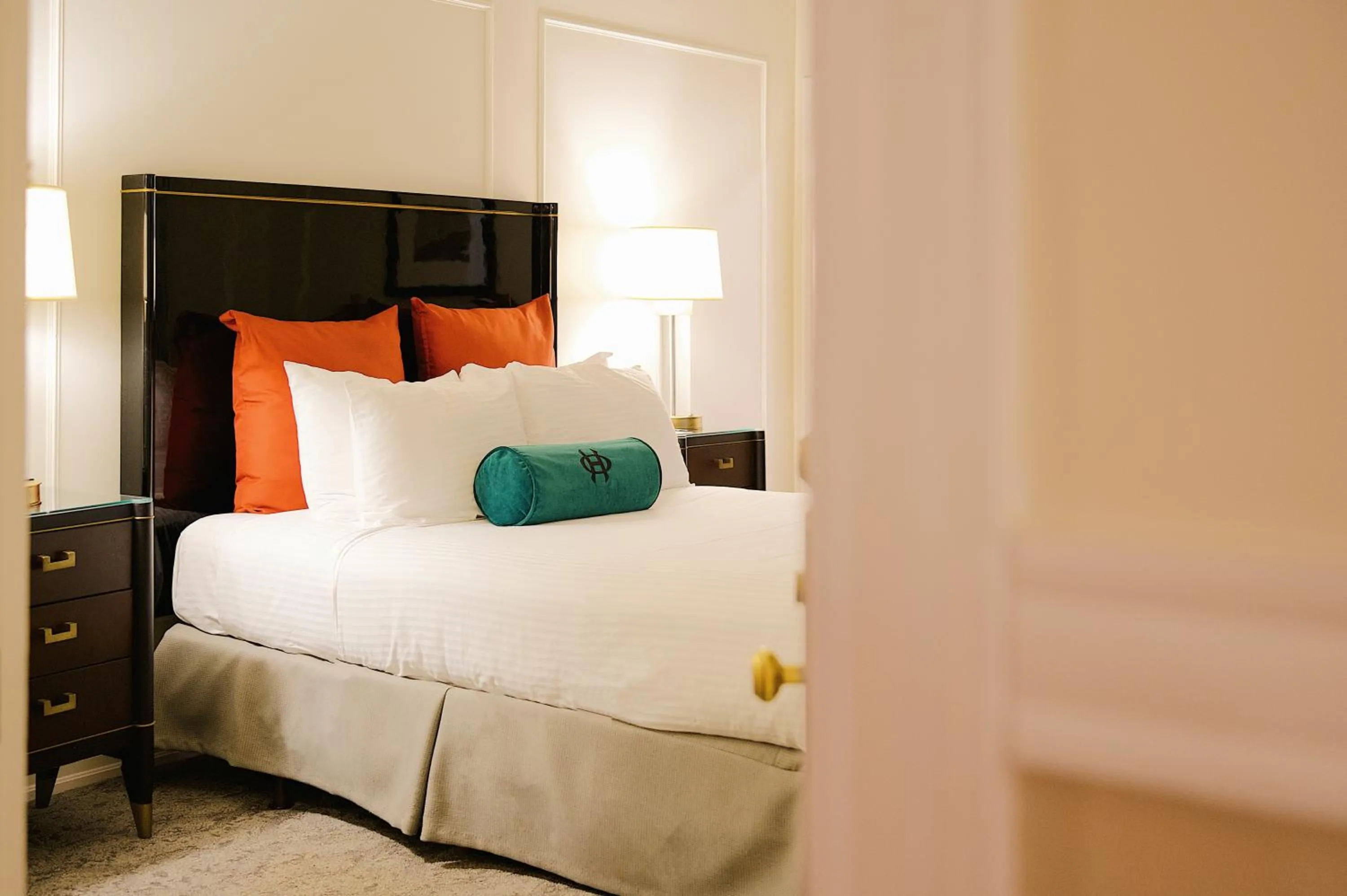 Bed in The Oxford Hotel