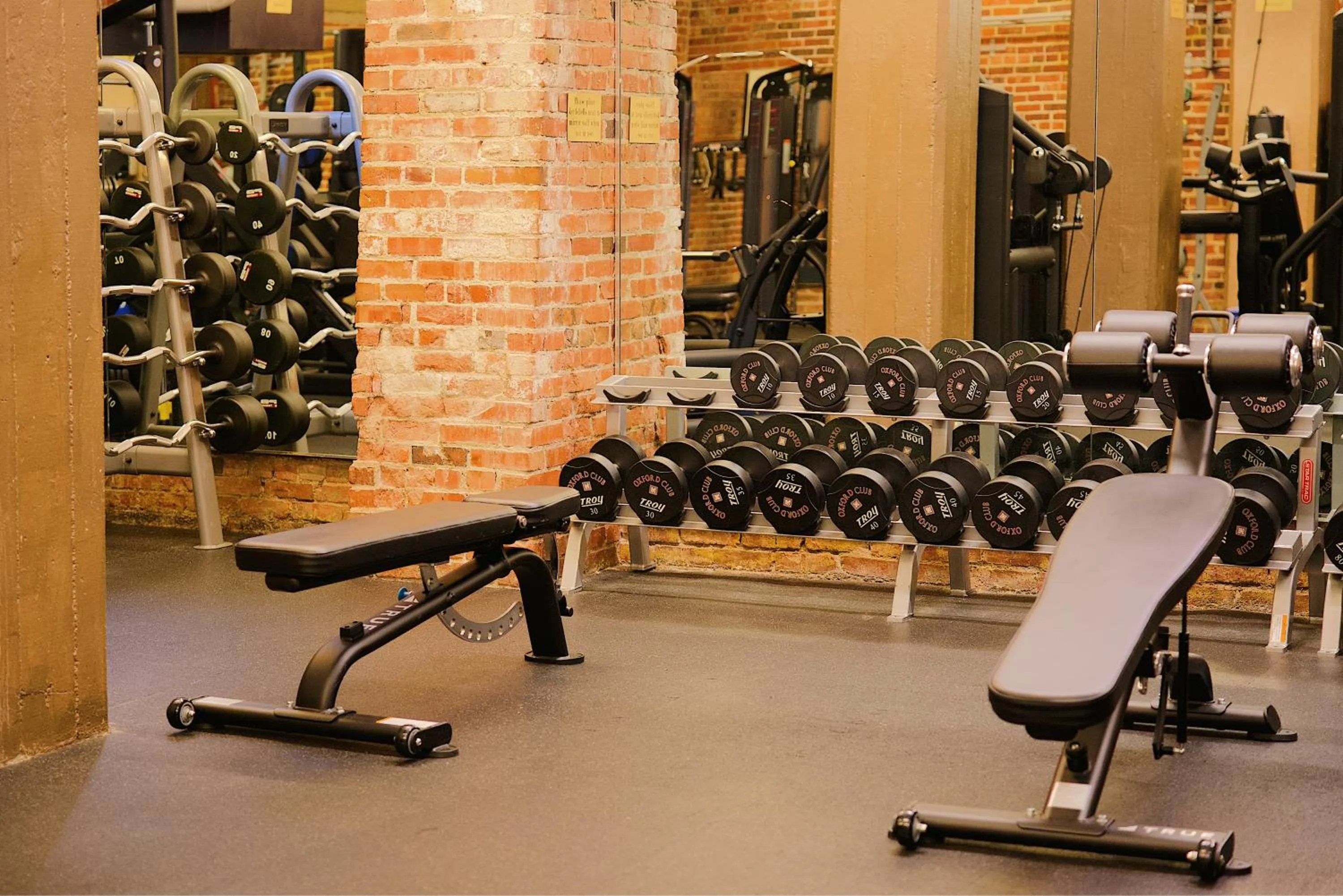 Fitness centre/facilities in The Oxford Hotel