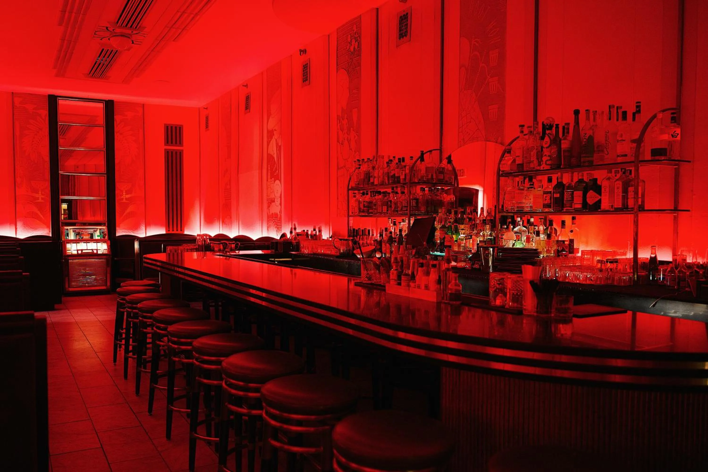 Lounge or bar in The Oxford Hotel