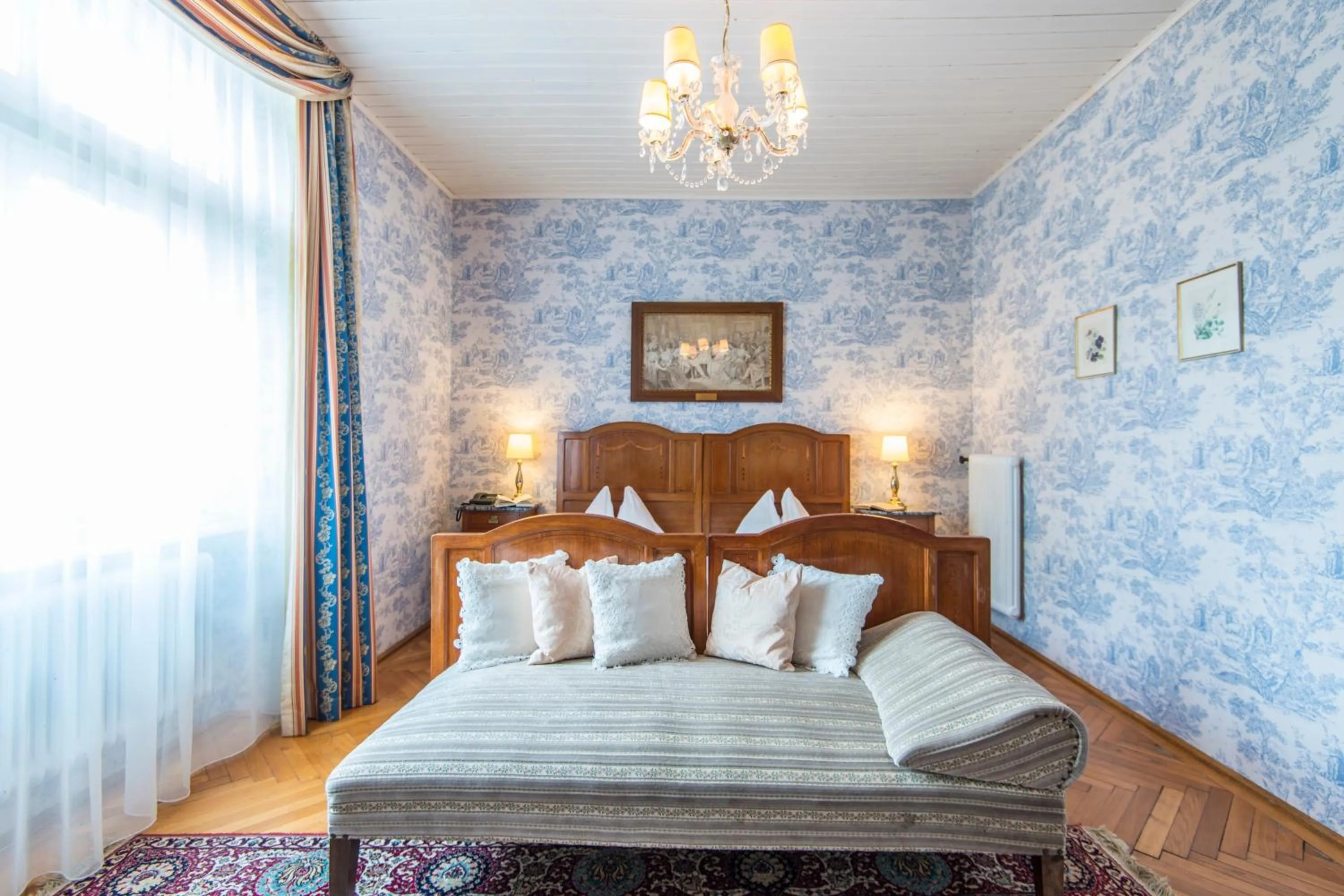 Bed in Villa Excelsior Hotel & Kurhaus