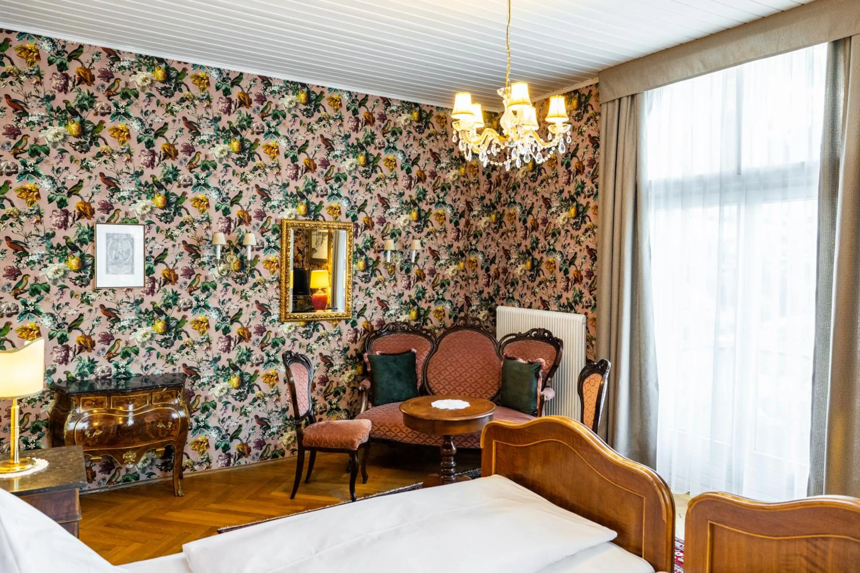 Bed in Villa Excelsior Hotel & Kurhaus