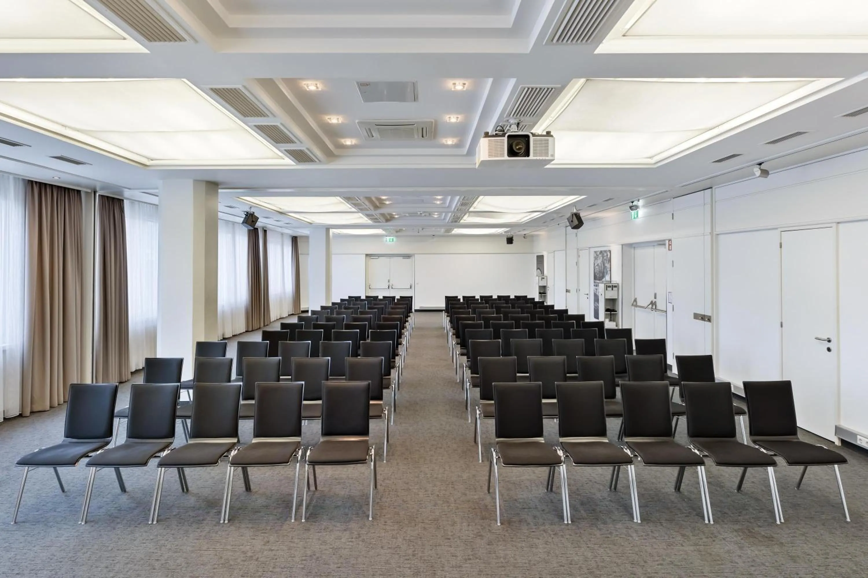 Meeting/conference room in Austria Trend Hotel Europa Graz Hauptbahnhof