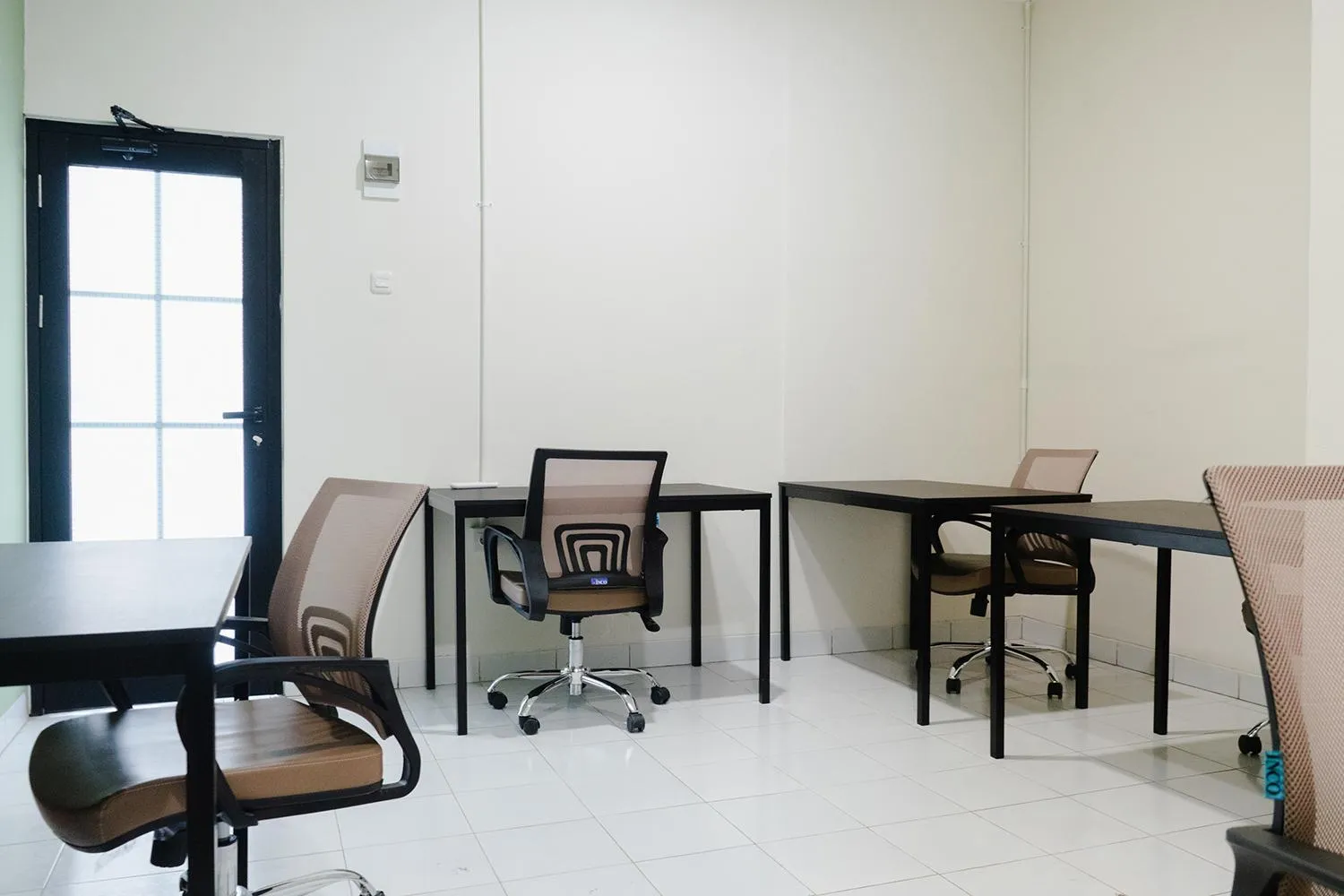 Business facilities in Social Hub by TwoSpaces