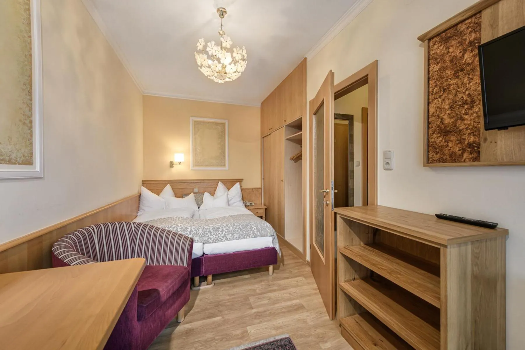 Photo of the whole room, Bed in Hotel Alpenblick