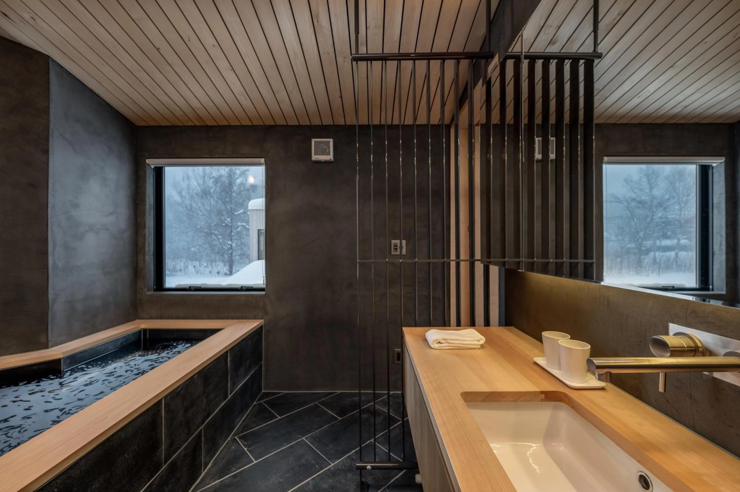 Bathroom in Foxwood B by H2 Life