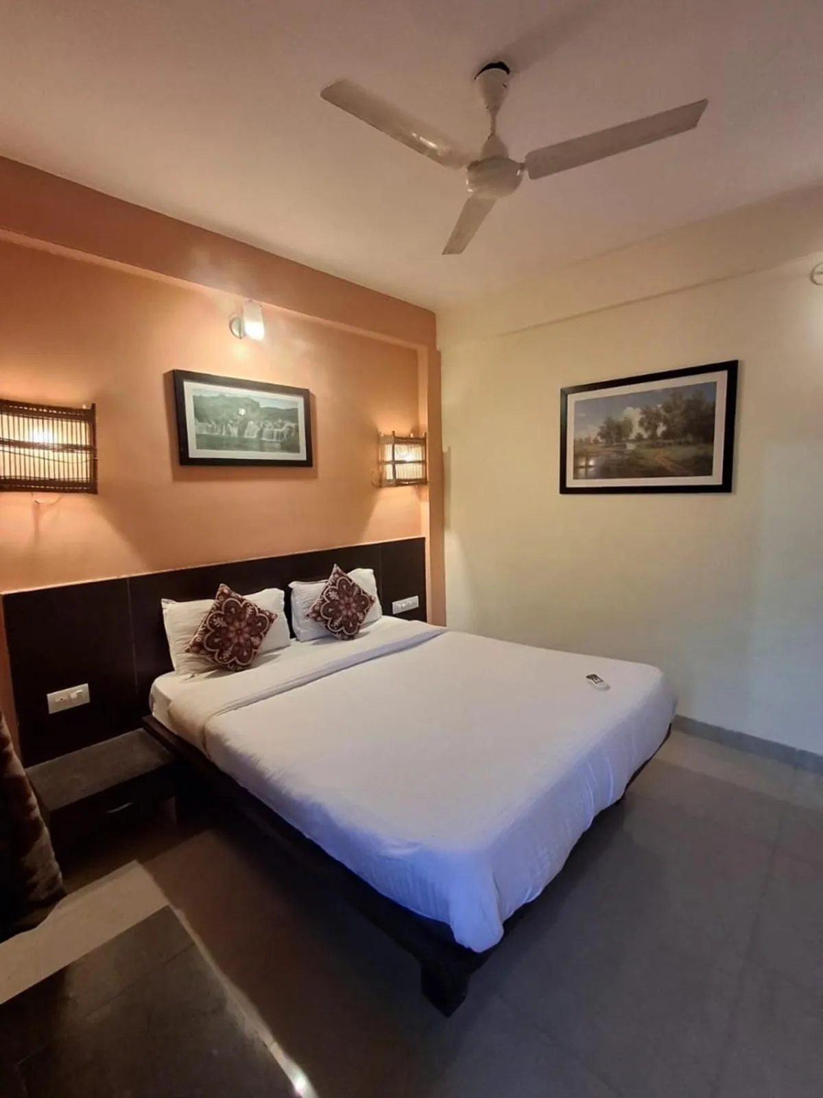Bed in Hotel Rajeshwar