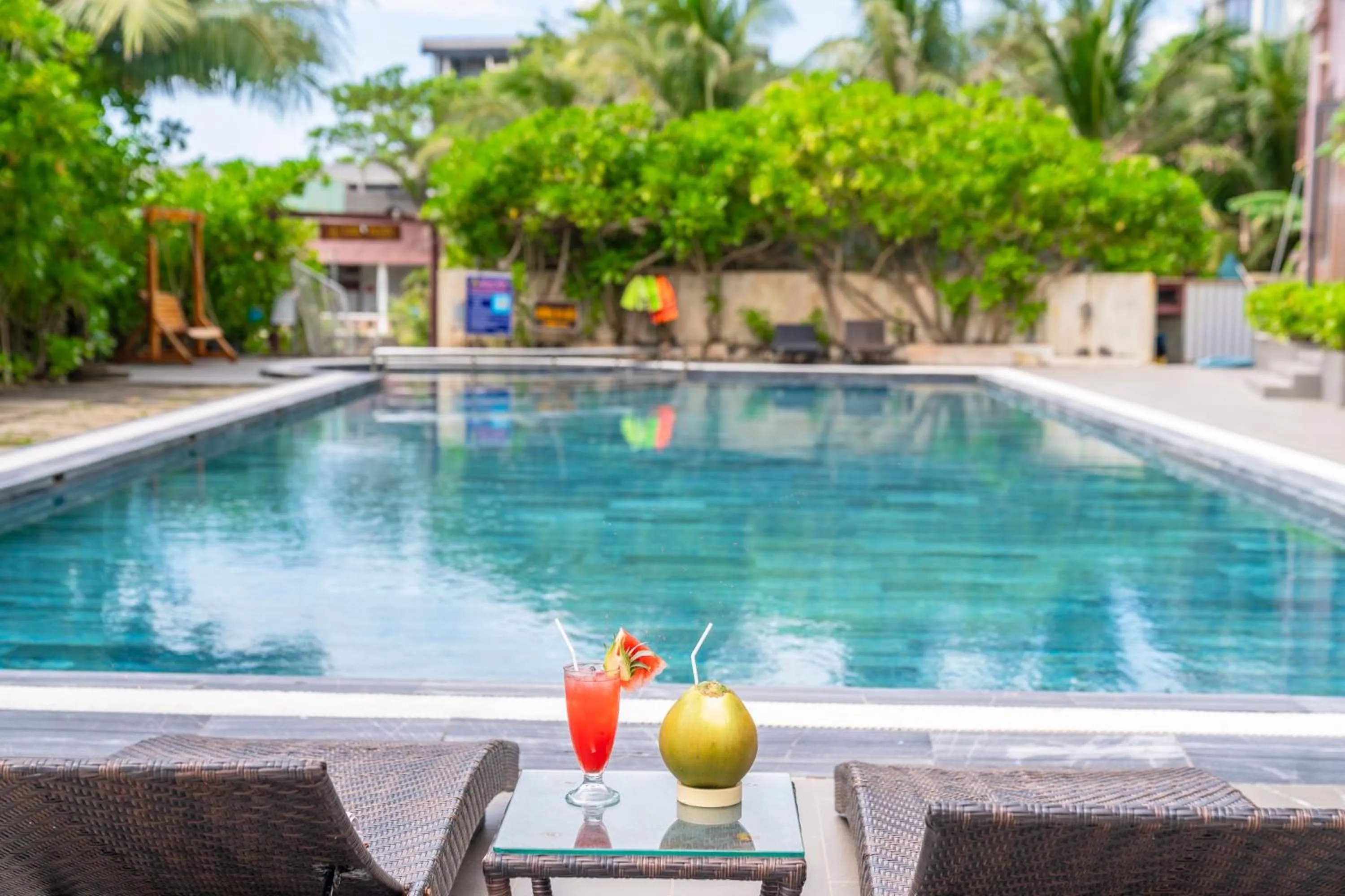 Swimming pool in Maris Beach Hotel Phu Quoc