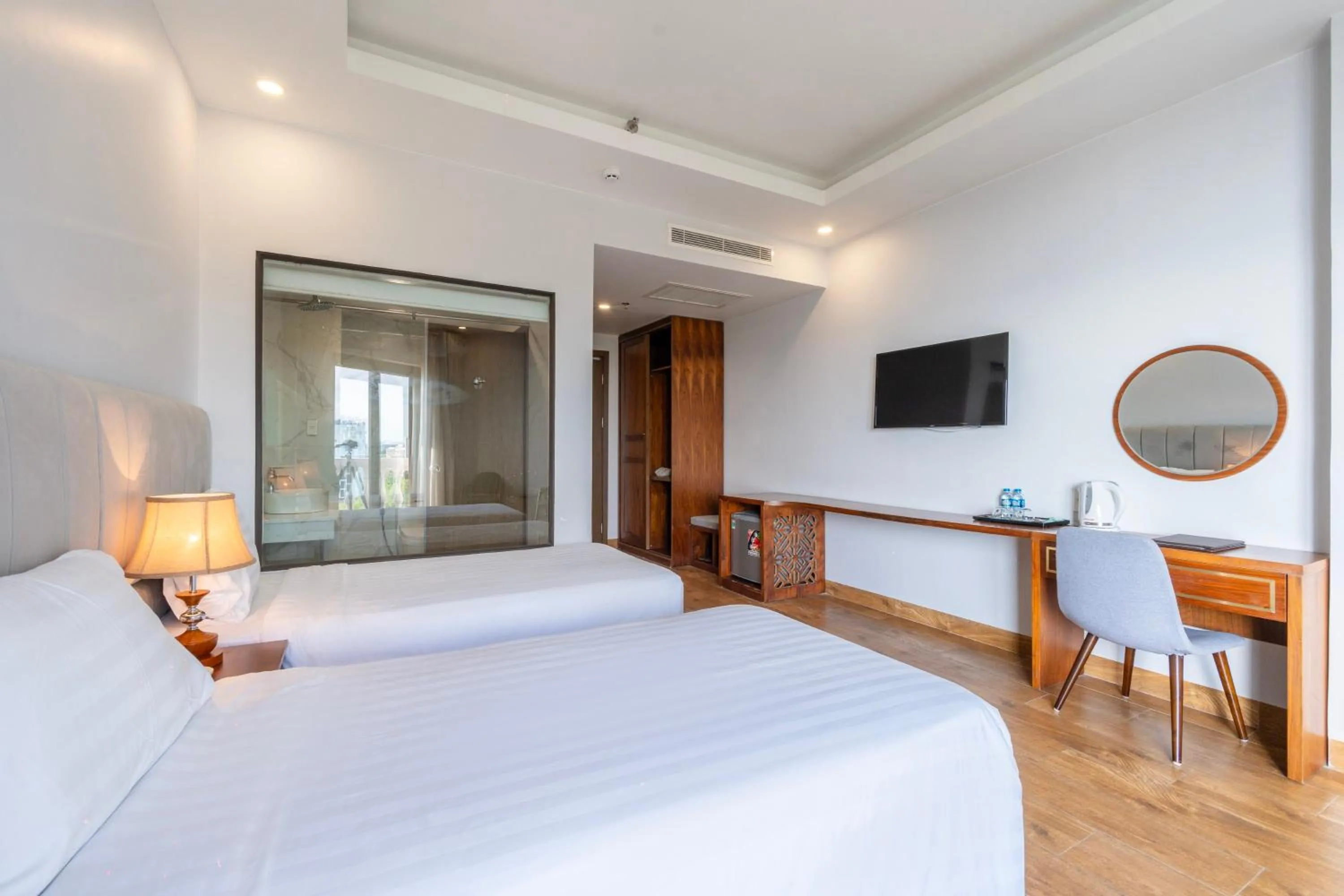 Photo of the whole room, Bed in Maris Beach Hotel Phu Quoc