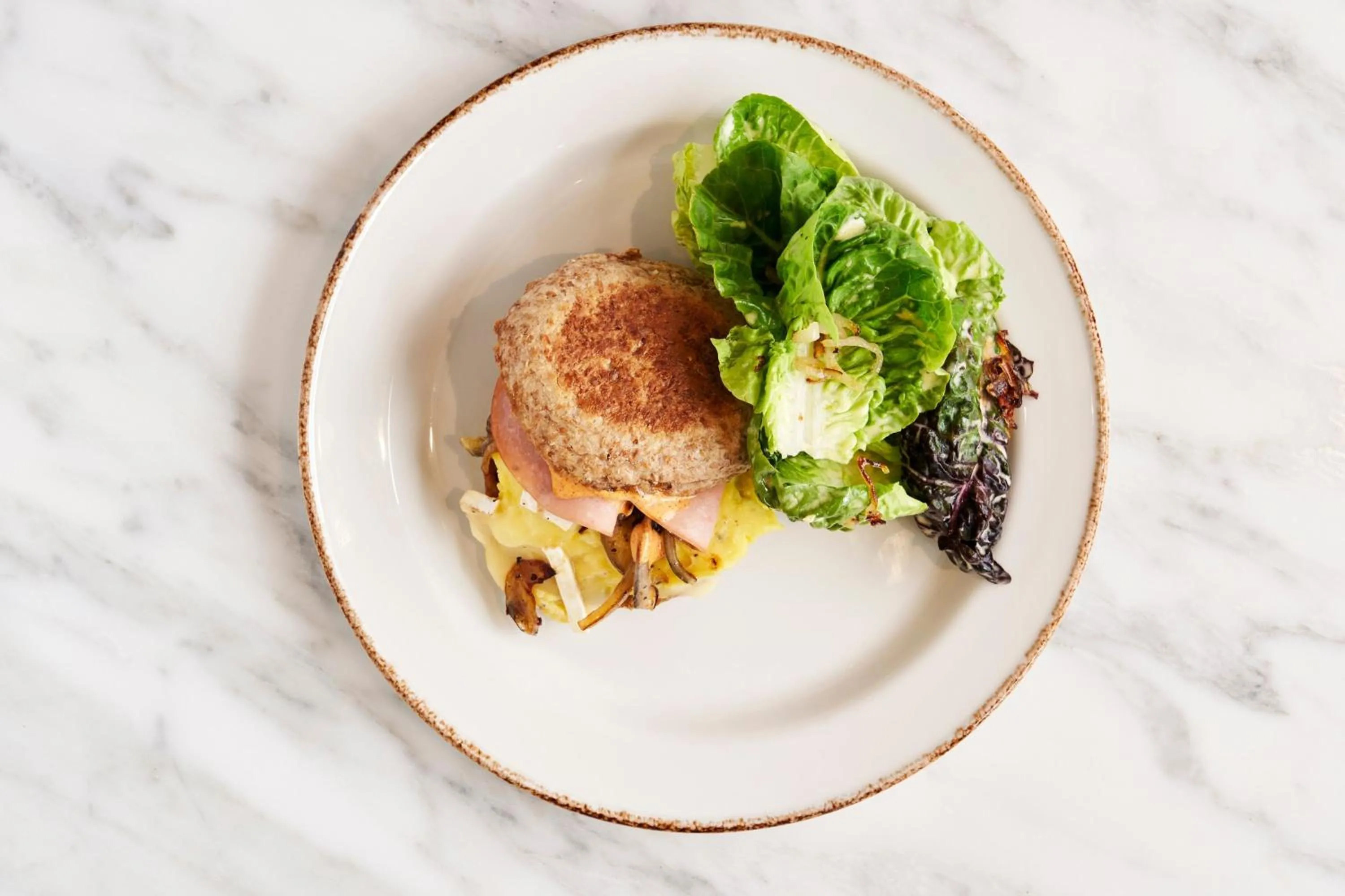 Breakfast in The Memphian, a Tribute Portfolio Hotel