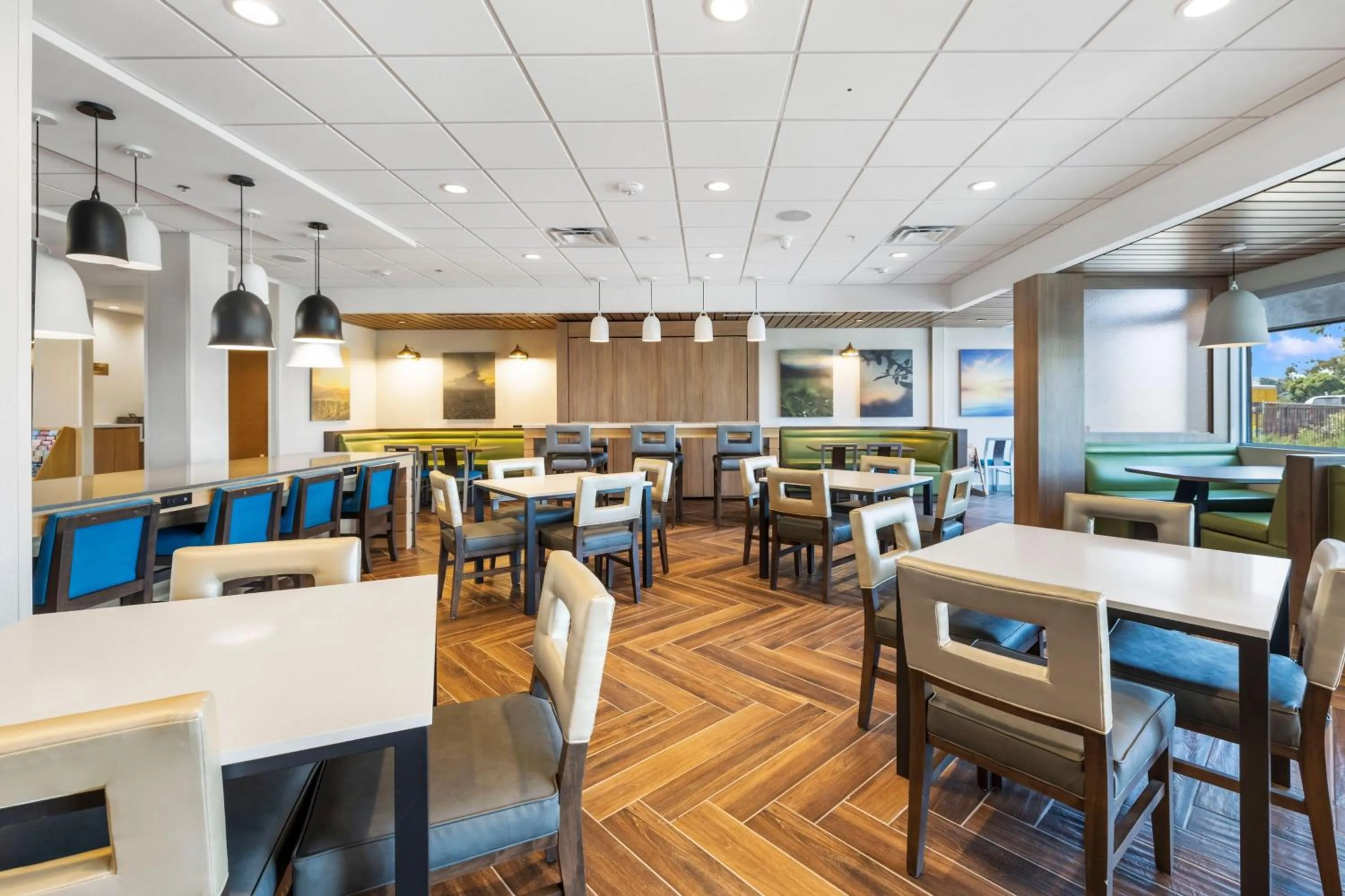 Breakfast in Fairfield by Marriott Inn & Suites San Francisco Airport Oyster Point Area