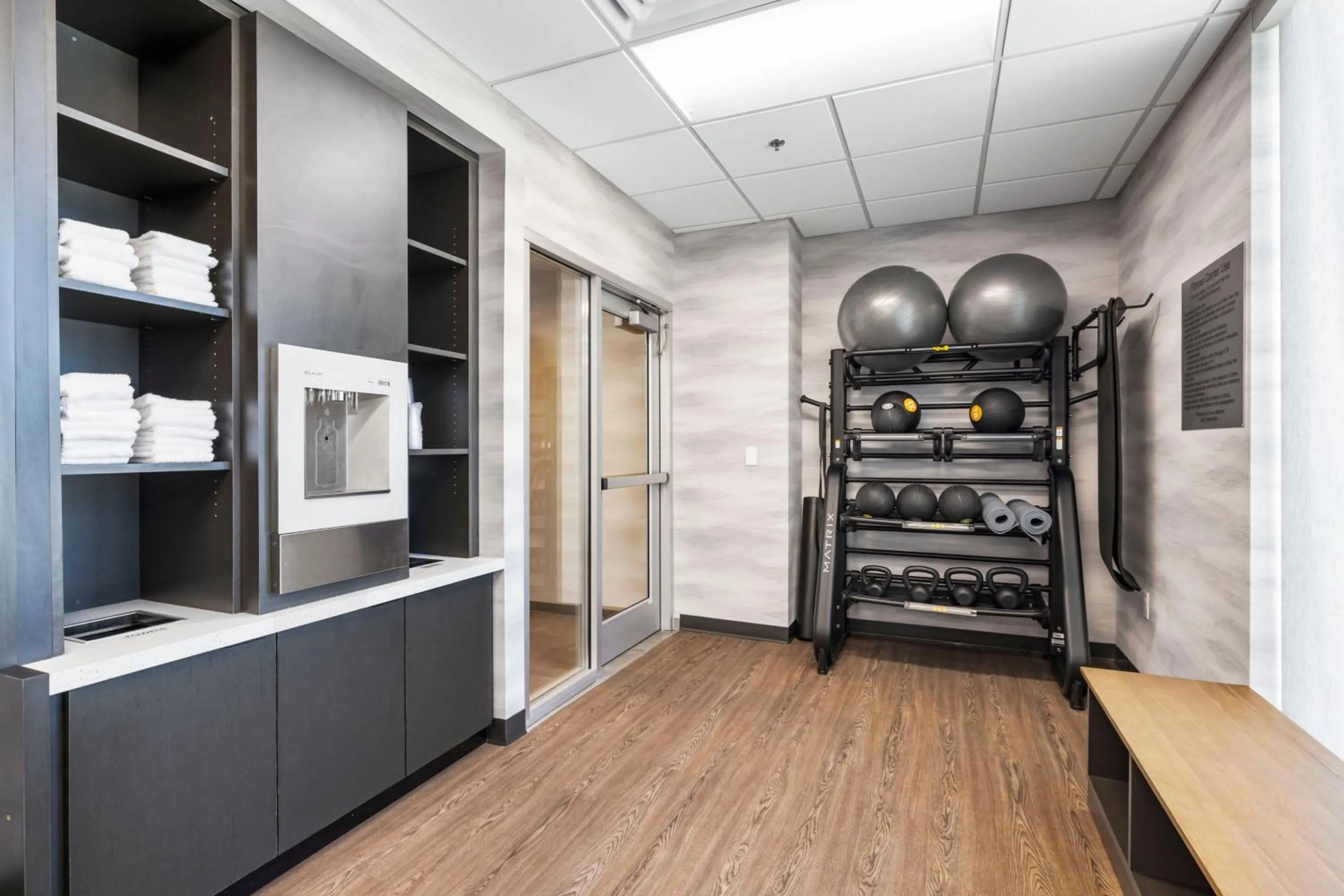 Fitness centre/facilities in Fairfield by Marriott Inn & Suites San Francisco Airport Oyster Point Area