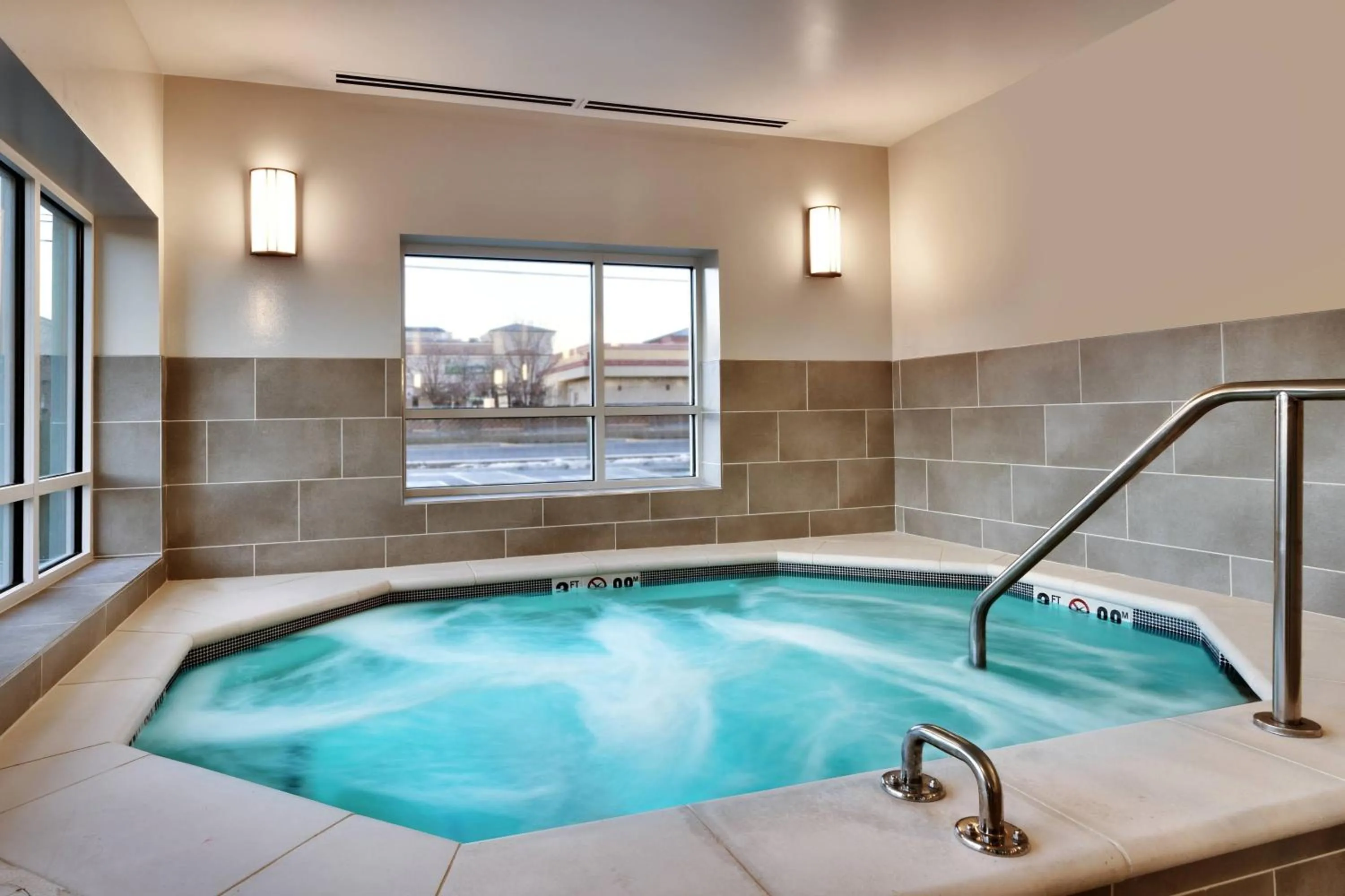 Swimming pool in TownePlace Suites Salt Lake City Murray
