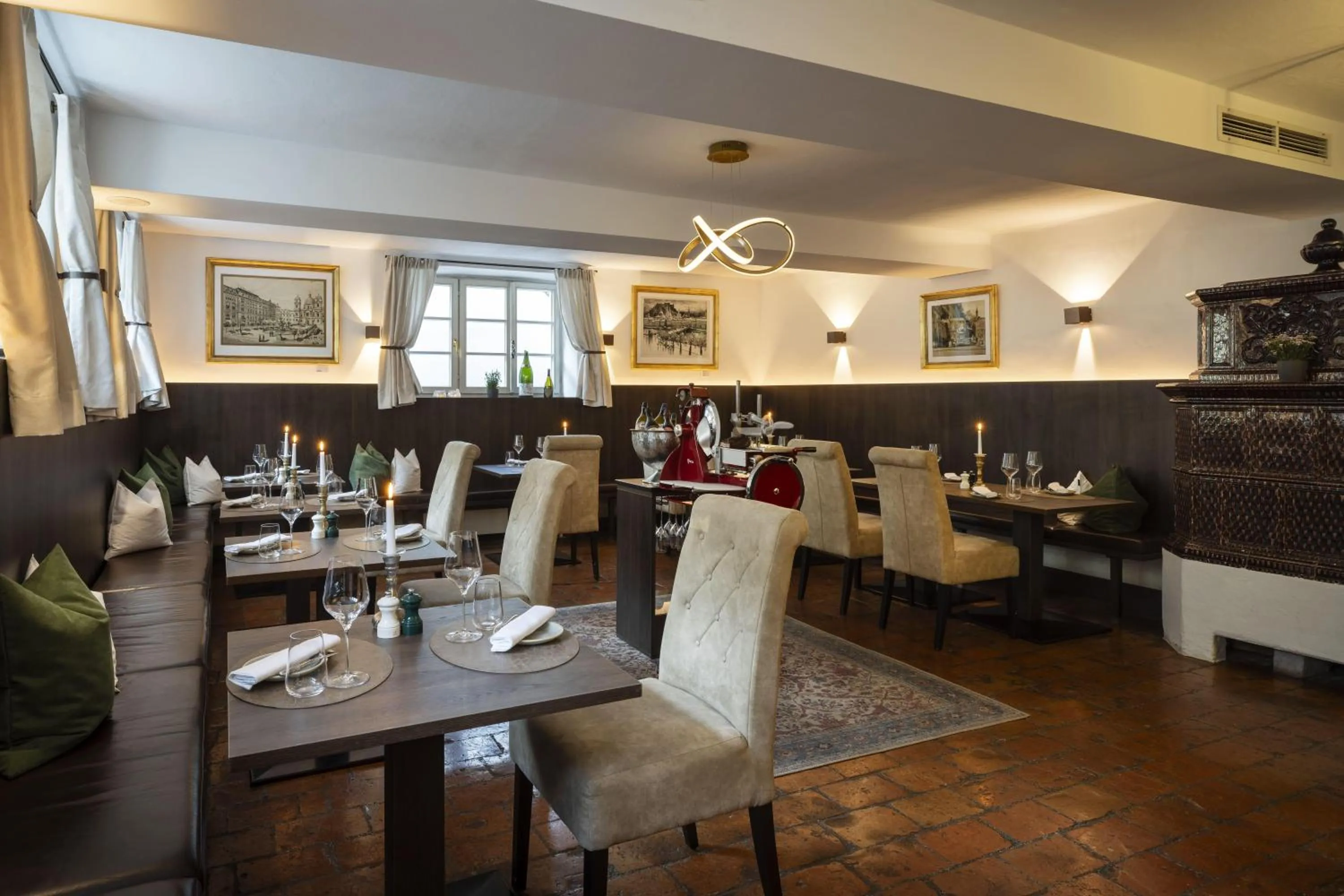 Restaurant/places to eat in ARCOTEL Castellani Salzburg