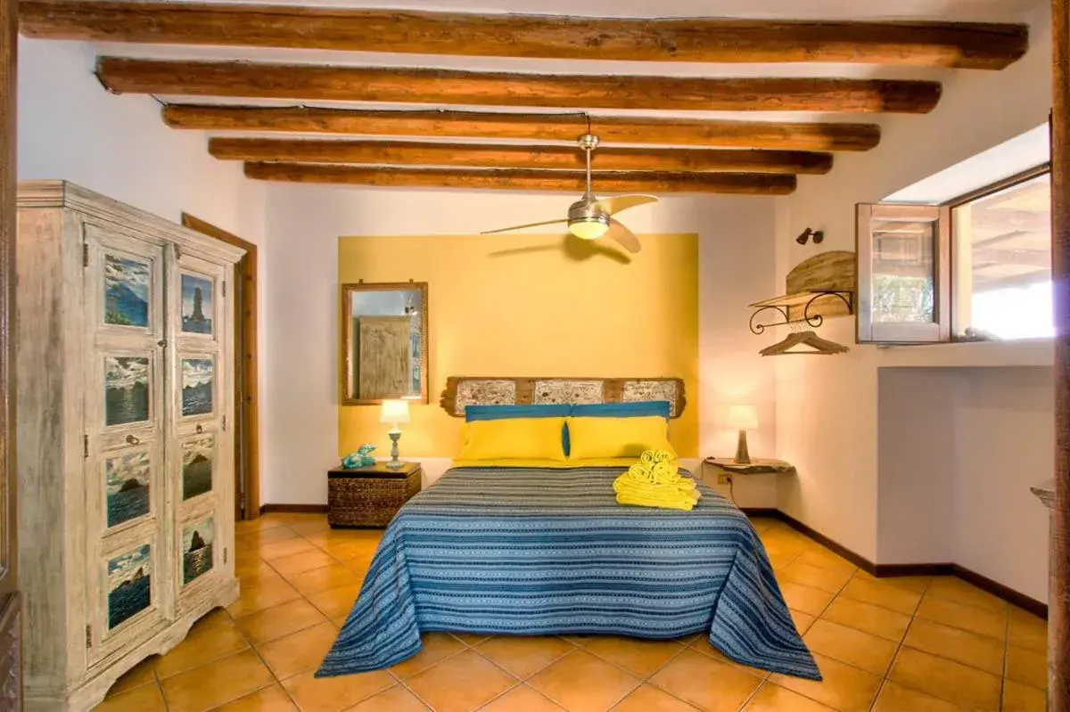 One-Bedroom House in Case sulla spiaggia di Santa Marina Salina One-Bedroom House in Case sulla spiaggia di Santa Marina Salina
