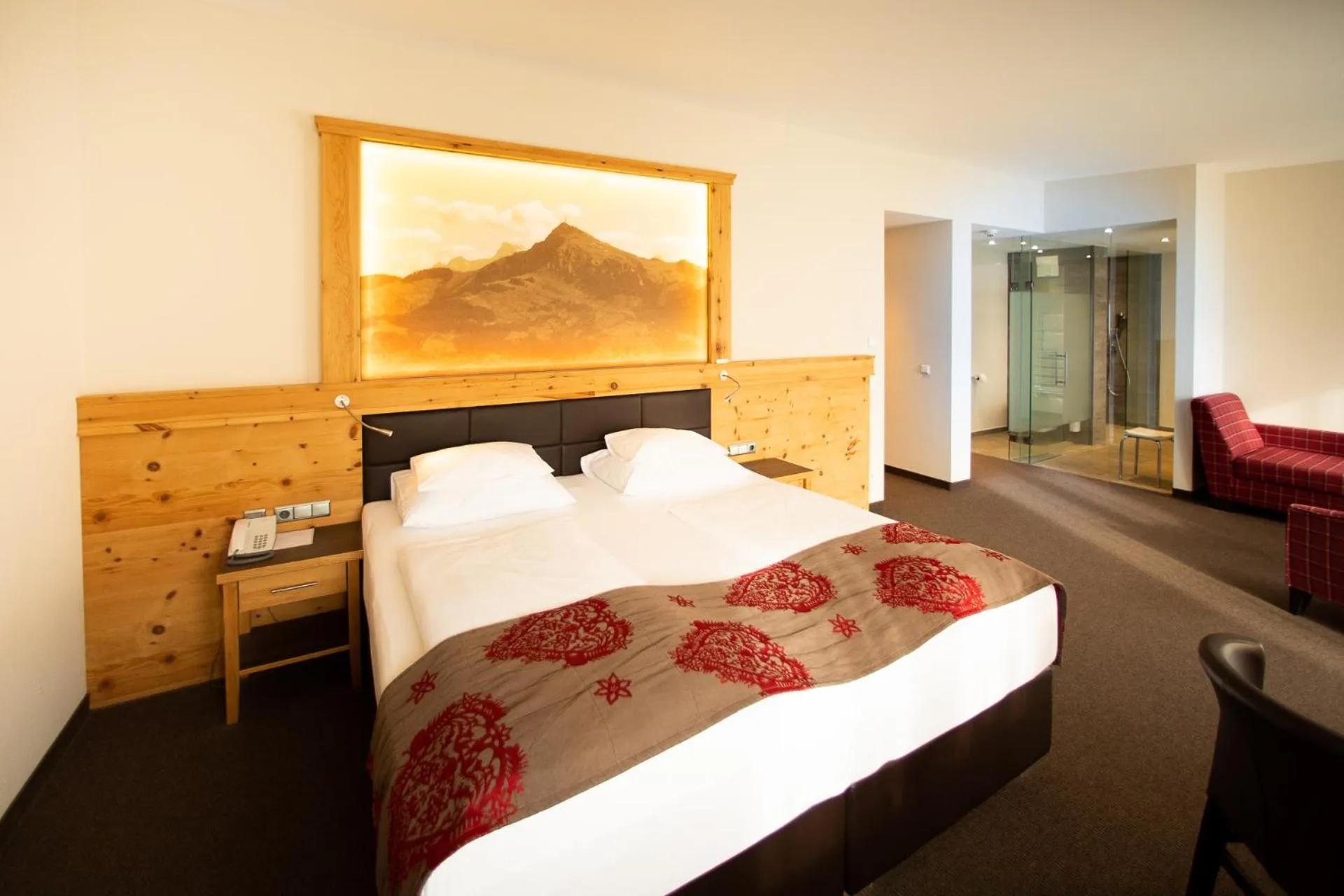 Photo of the whole room, Bed in Hotel Elisabeth, 4 Sterne Superior