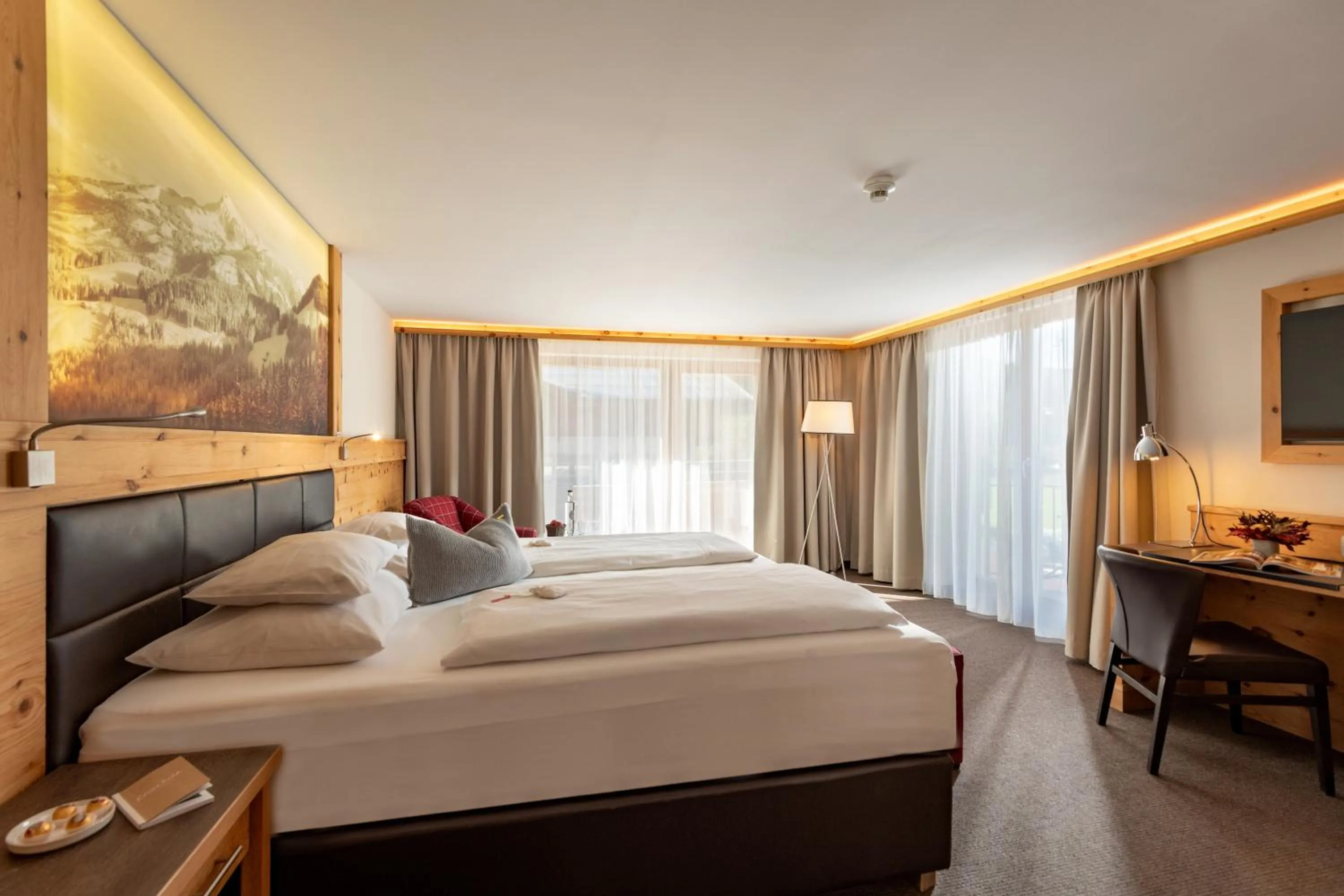 Photo of the whole room, Bed in Hotel Elisabeth, 4 Sterne Superior